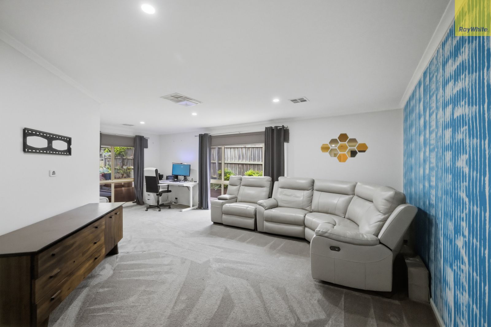 17 Davison Court, Maddingley, VIC 3340