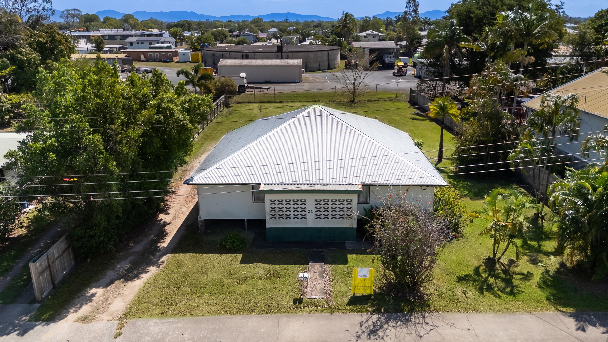 1&2/22 Ann Street, Proserpine, QLD 4800