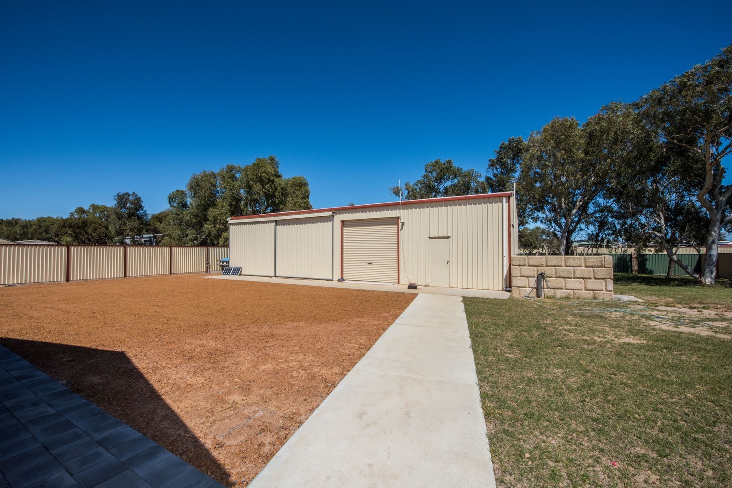 4 Bayliss Road, Dongara, WA 6525