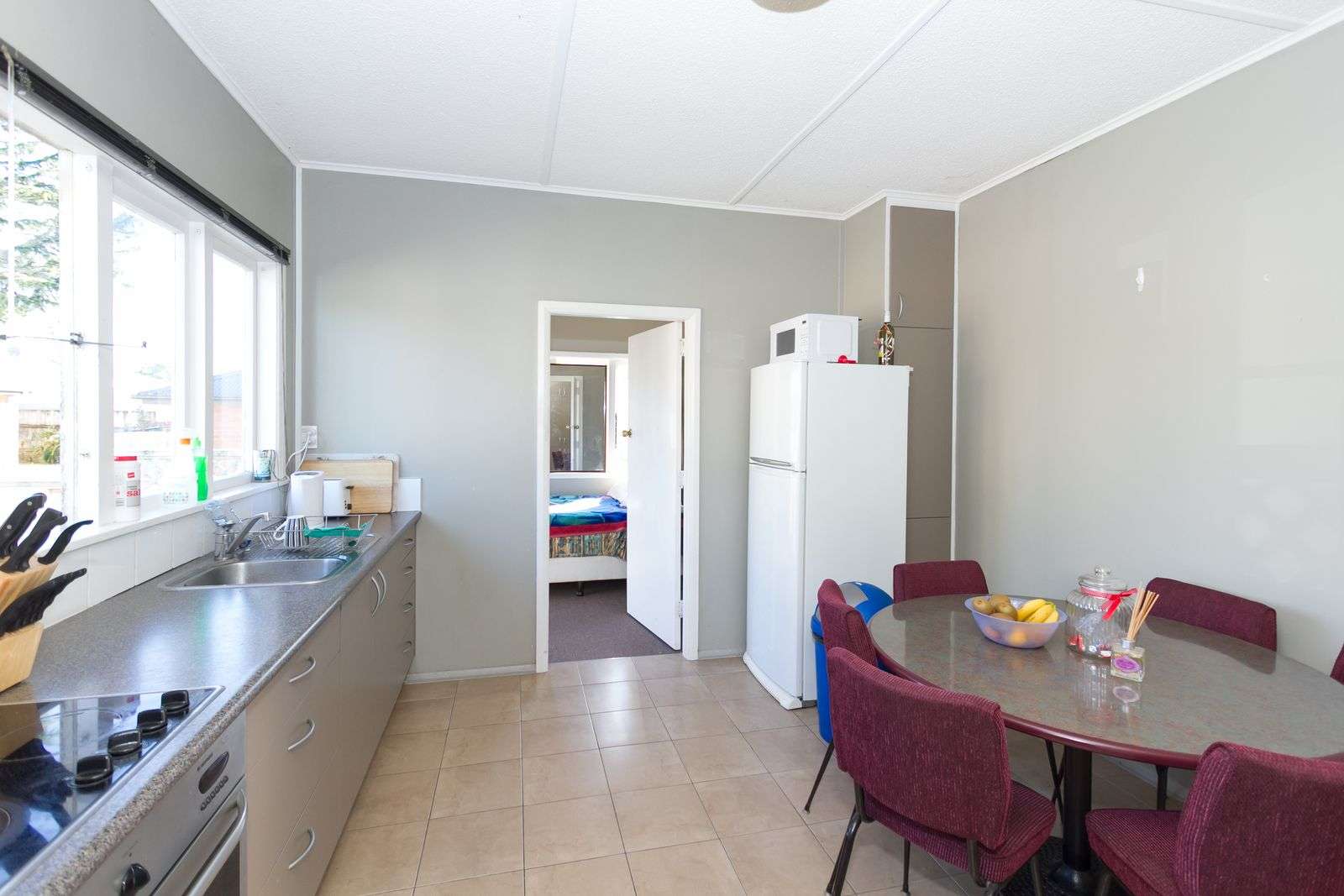 221 Fox Street photo 1