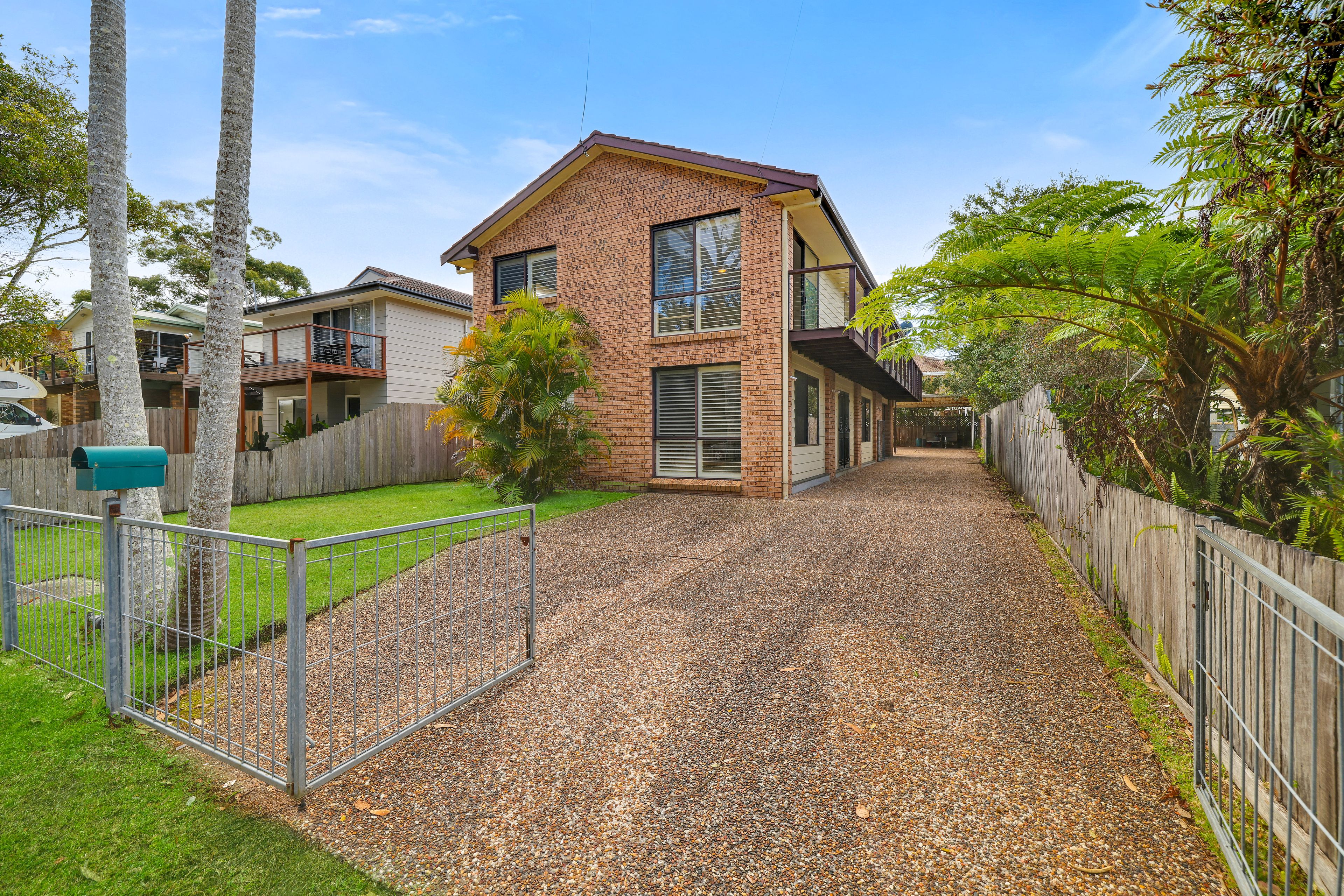 8 Mitchell Road — photo 3 of 28