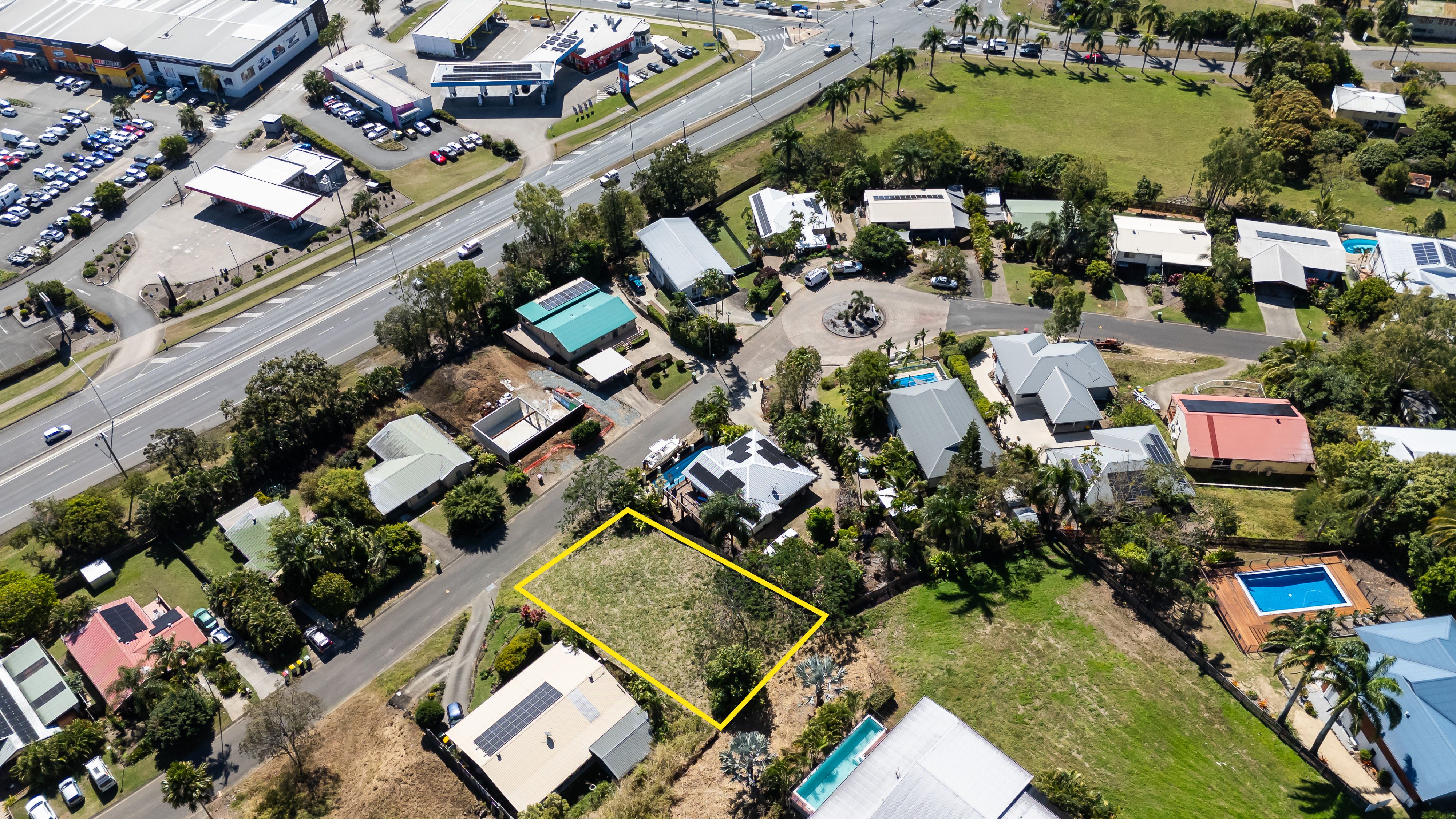 19 South Molle Boulevard — photo 8 of 10