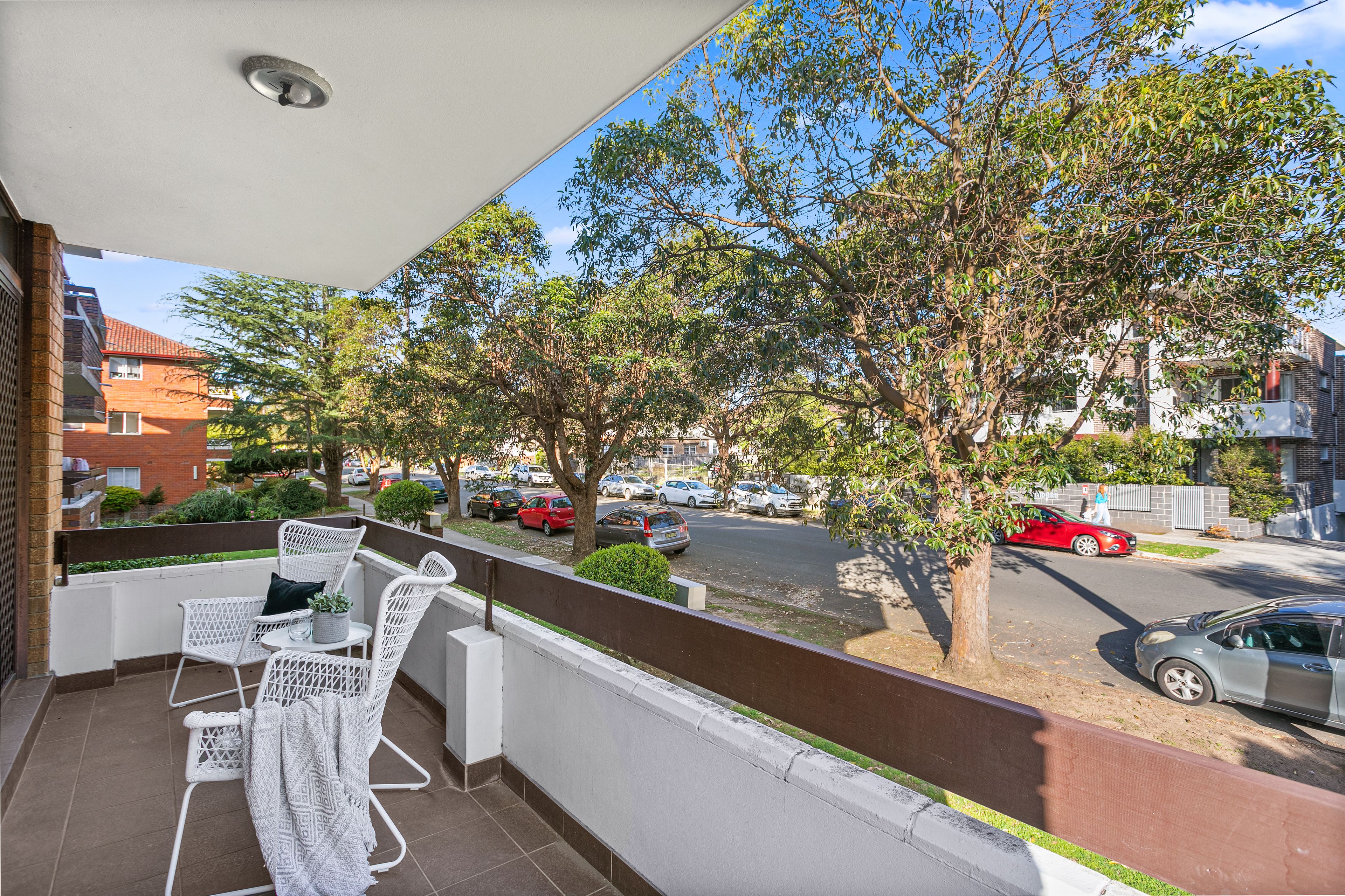 1/16-18 Austral Street — photo 3 of 8