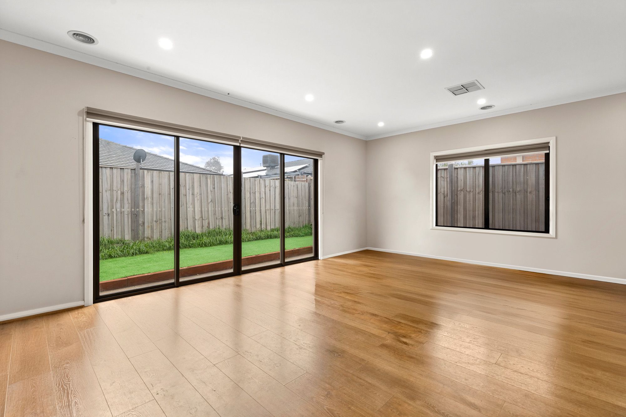 7 Latimer Street — photo 4 of 11