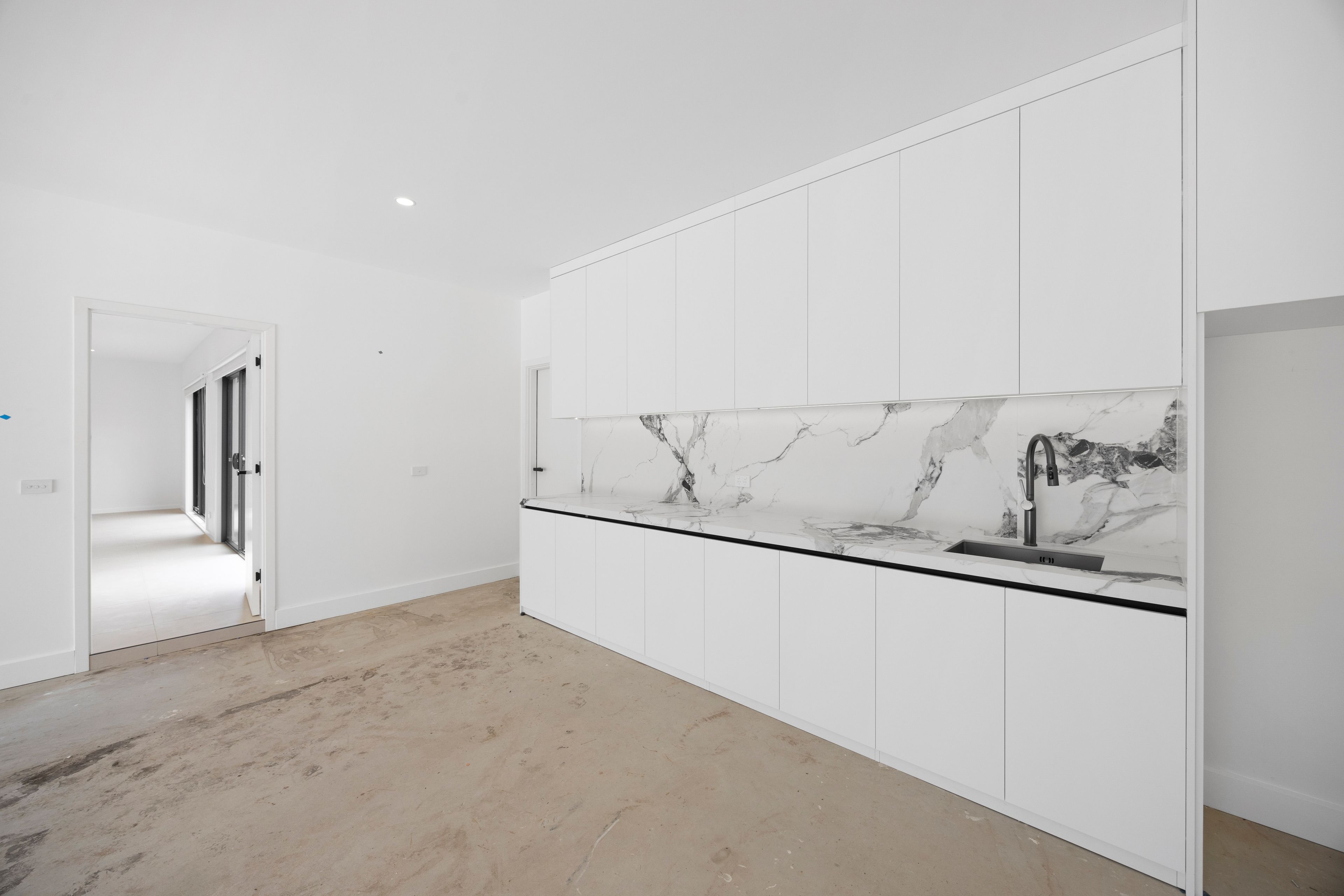 2/17 Glen Dhu Road — photo 13 of 16