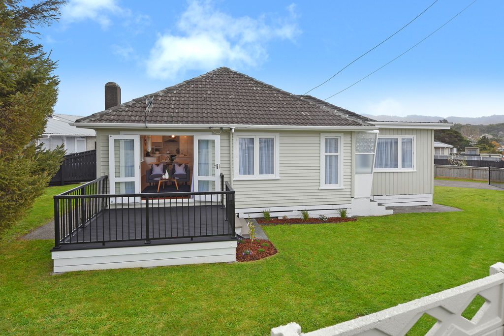 1 Dunn Street, Wainuiomata, Lower Hutt City