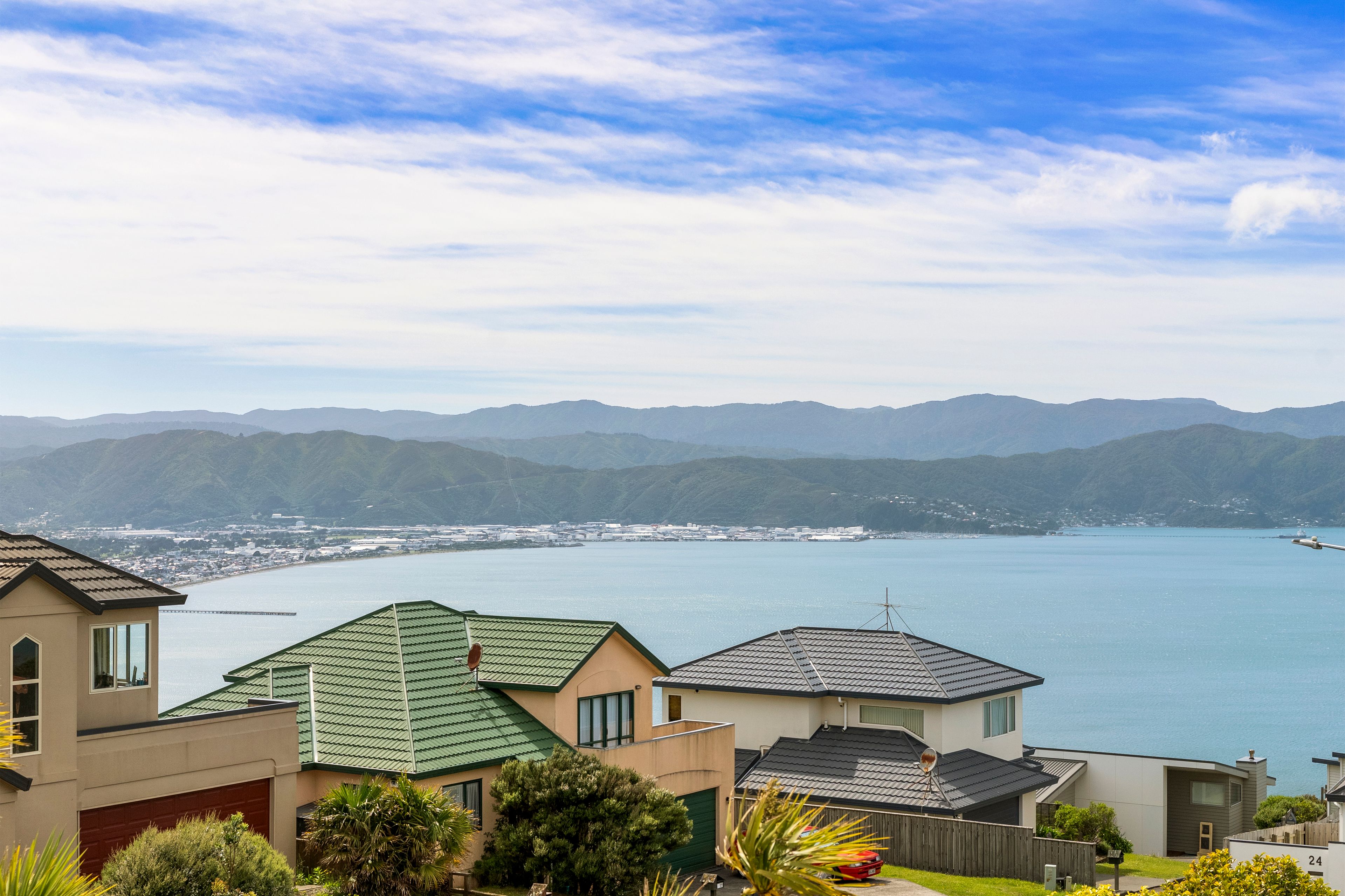10 Bennett Grove, Newlands, Wellington City