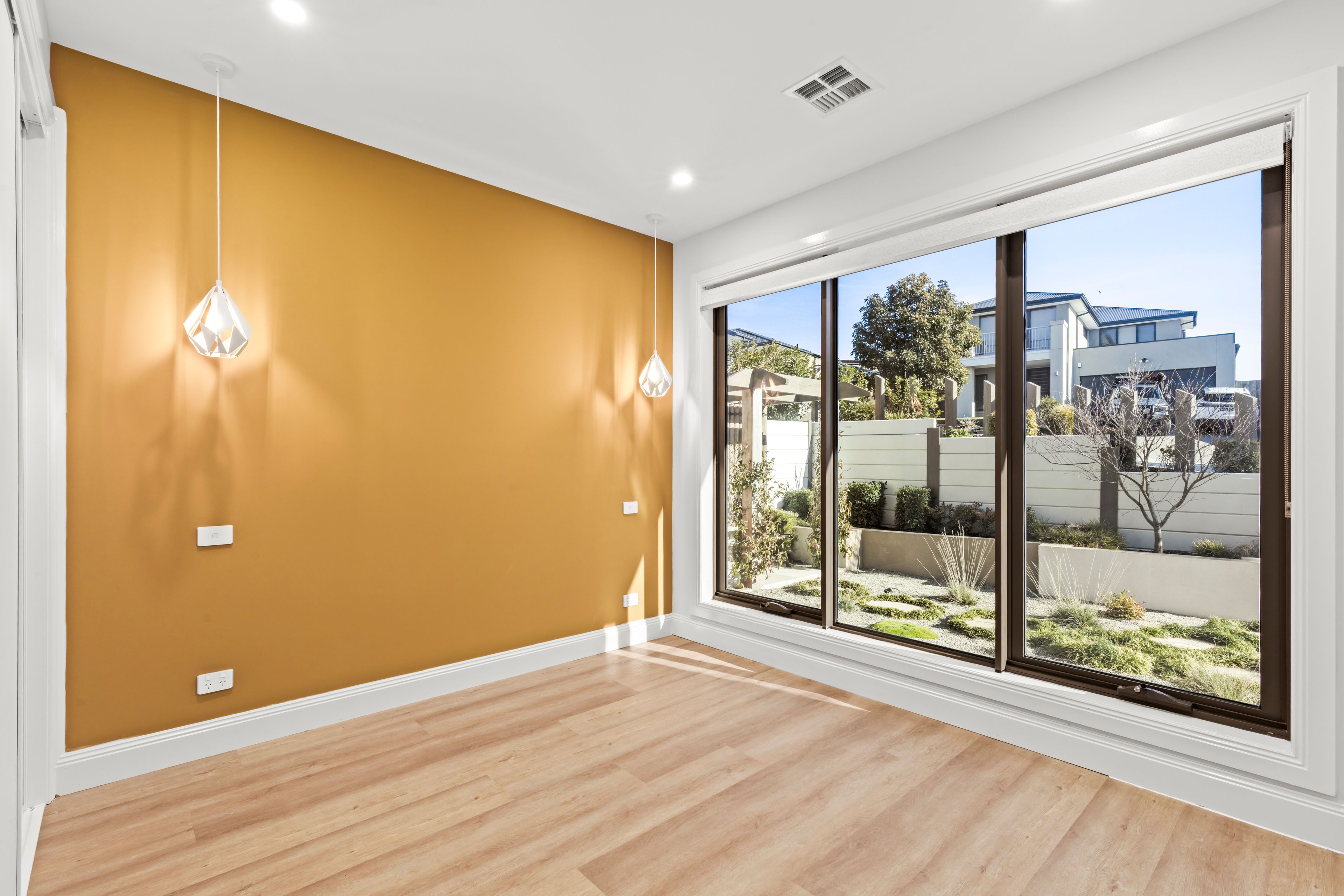 62 Dryden Way — photo 8 of 27