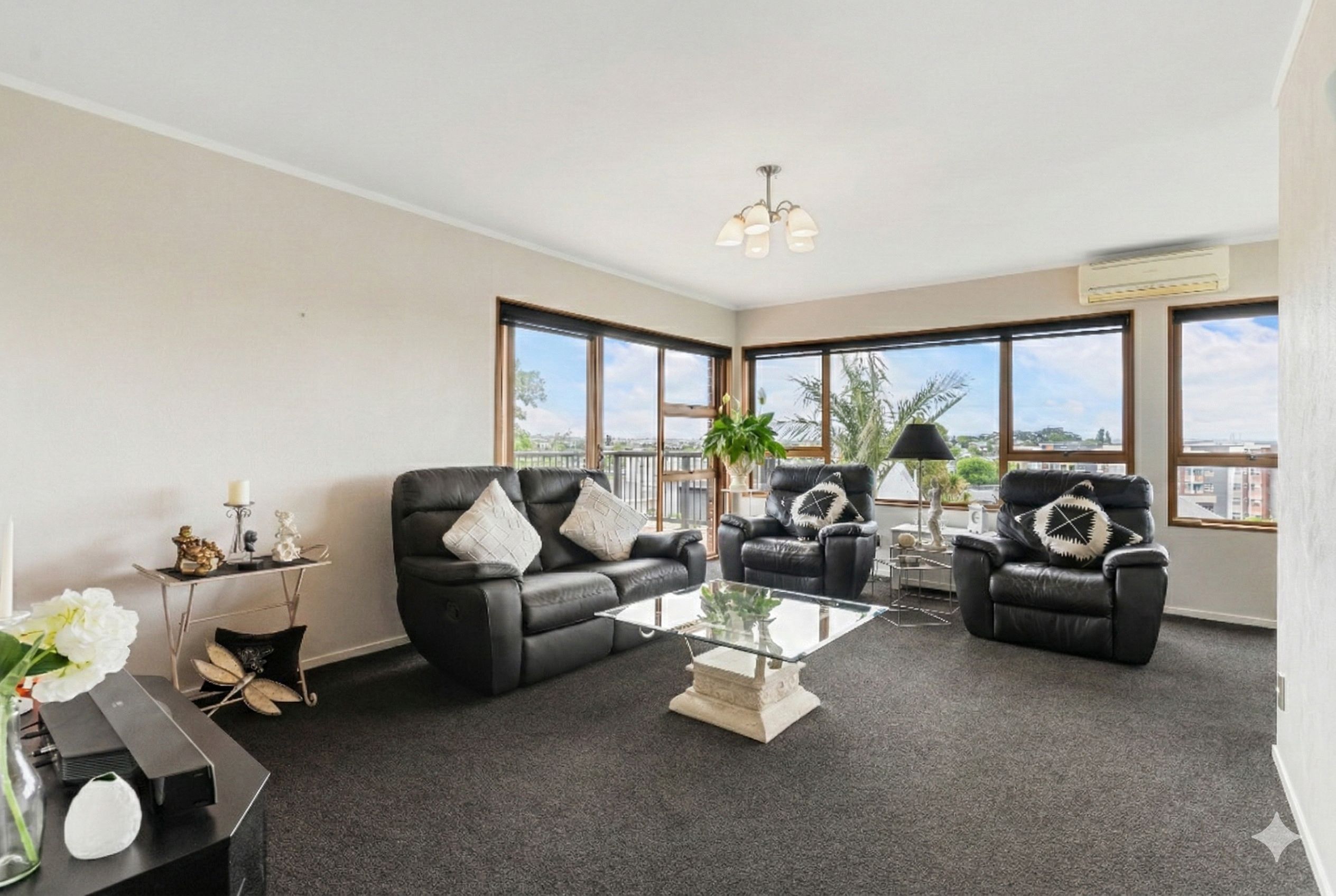 2/22 Martin Crescent, Northcote, North Shore City