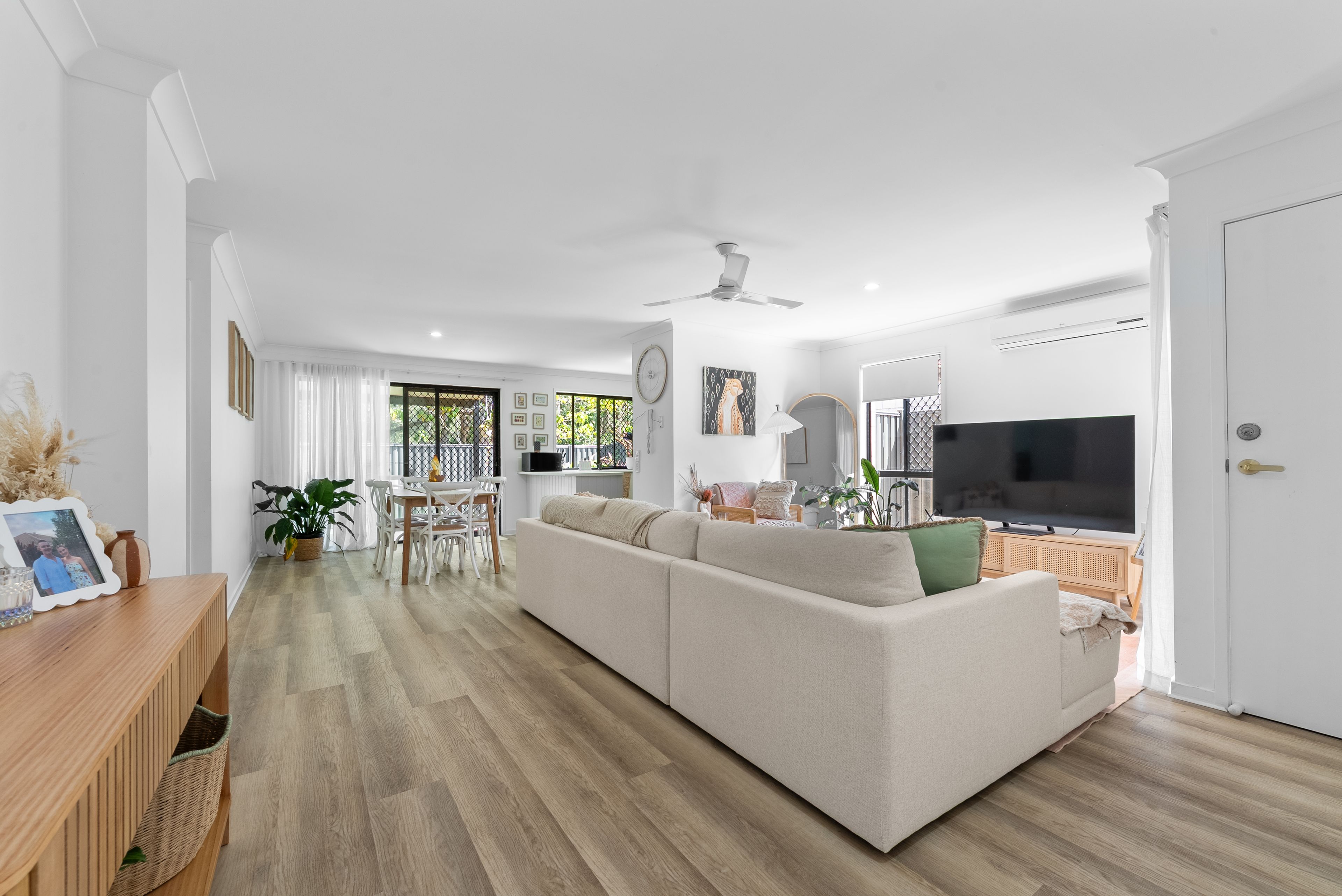 38/24 Amsonia Court — photo 5 of 18