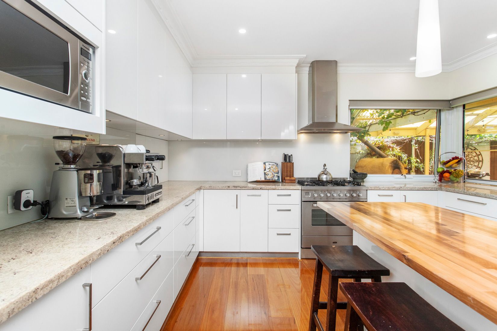 8 Jura Court, Duncraig, WA 6023
