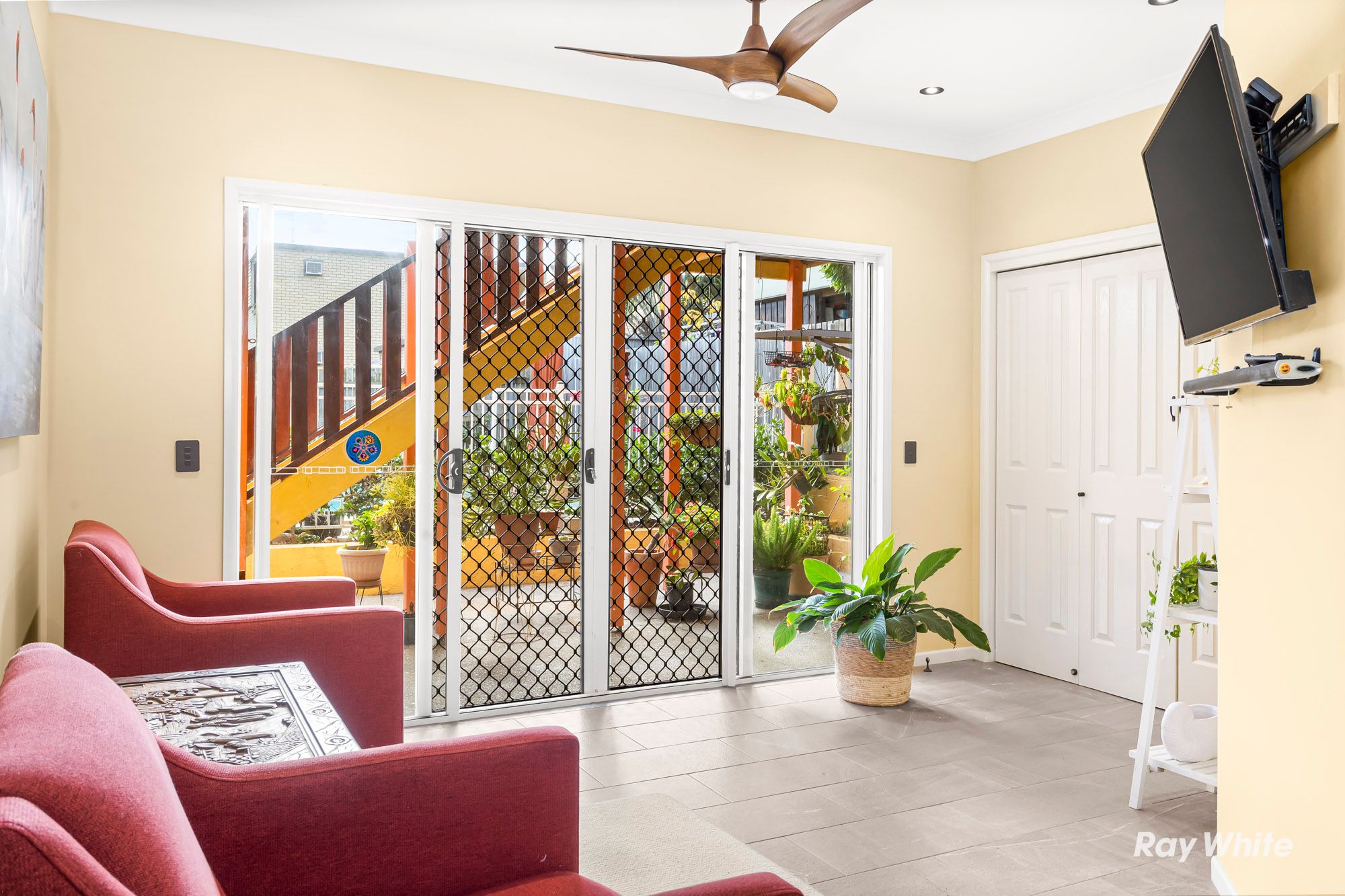 19 Cathne Street — photo 8 of 28