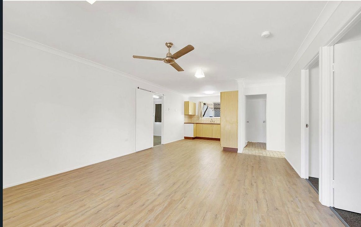 1/37 Chalmers Street — photo 3 of 6
