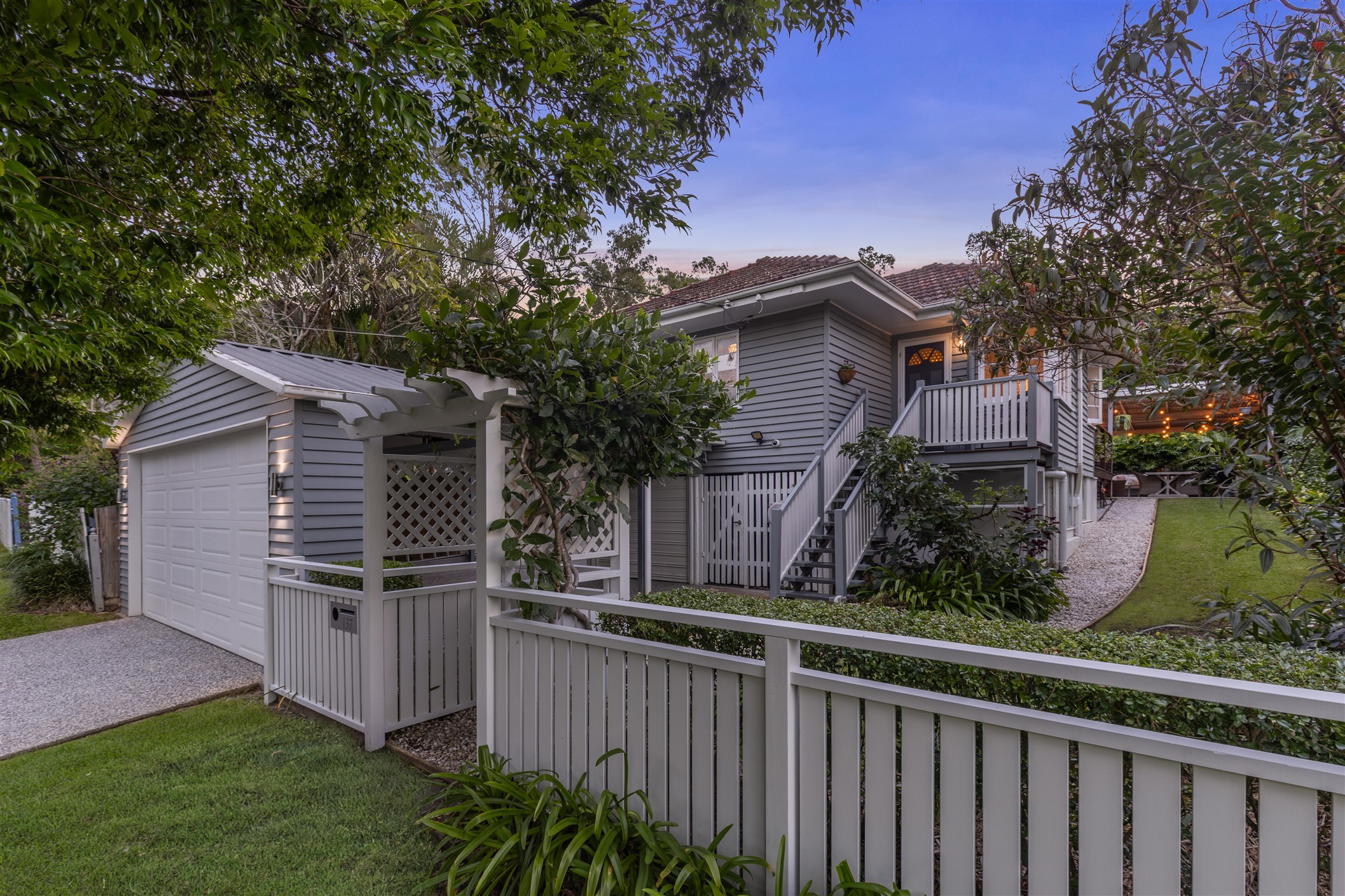 137 Glen Retreat Road, Mitchelton, QLD 4053