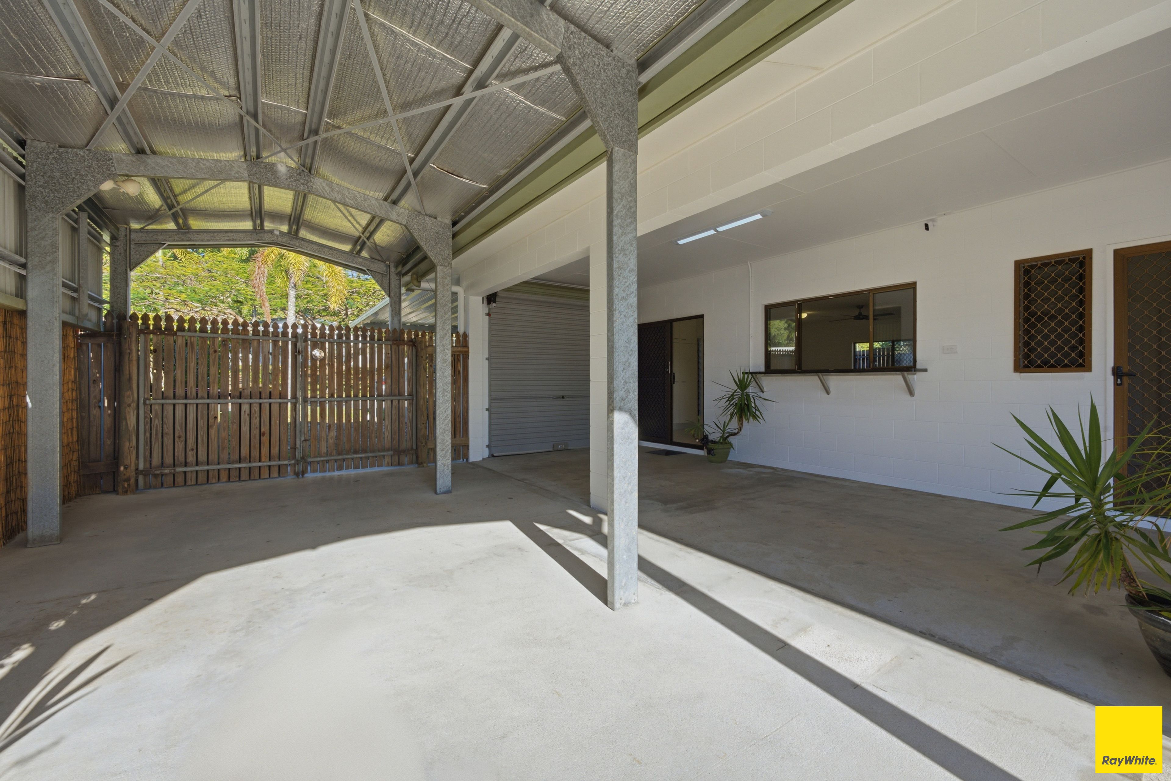 23 Pitt Court — photo 15 of 27