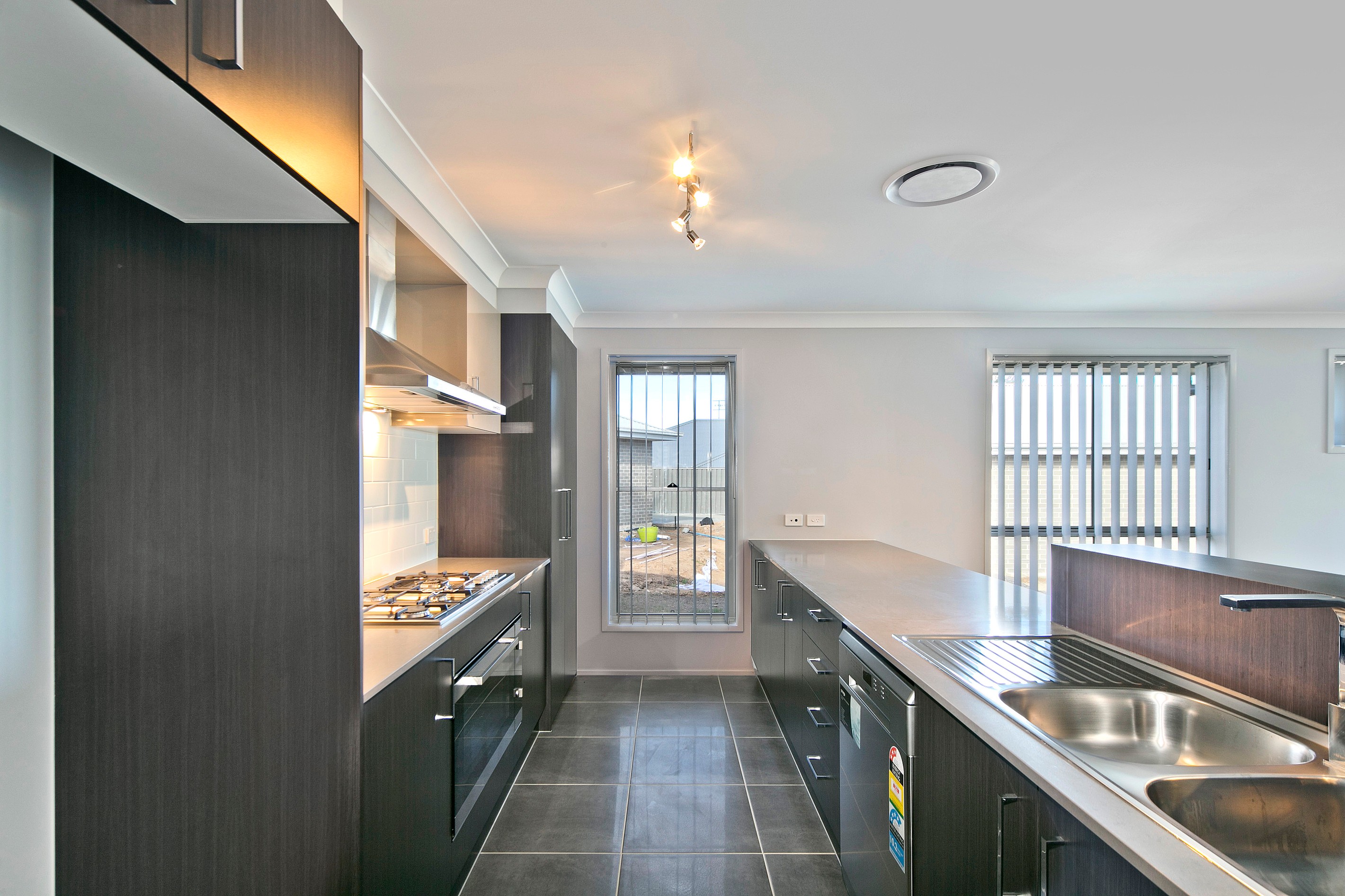 6 Huxtable Place, Goulburn, NSW 2580