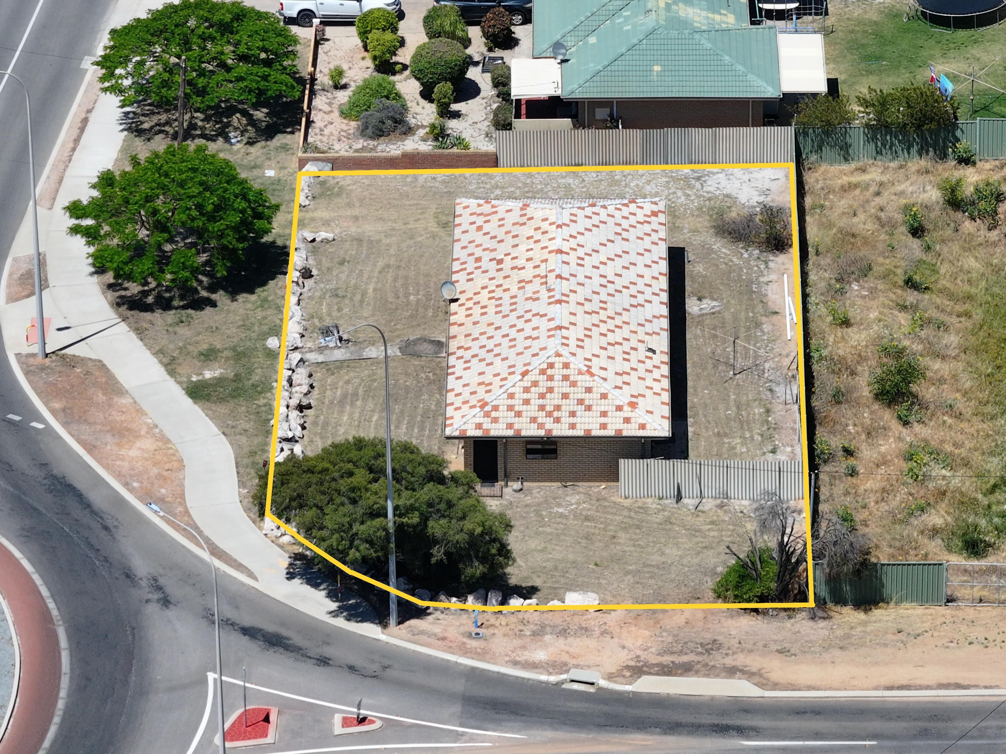 175 Point Leander Drive, Port Denison, WA 6525