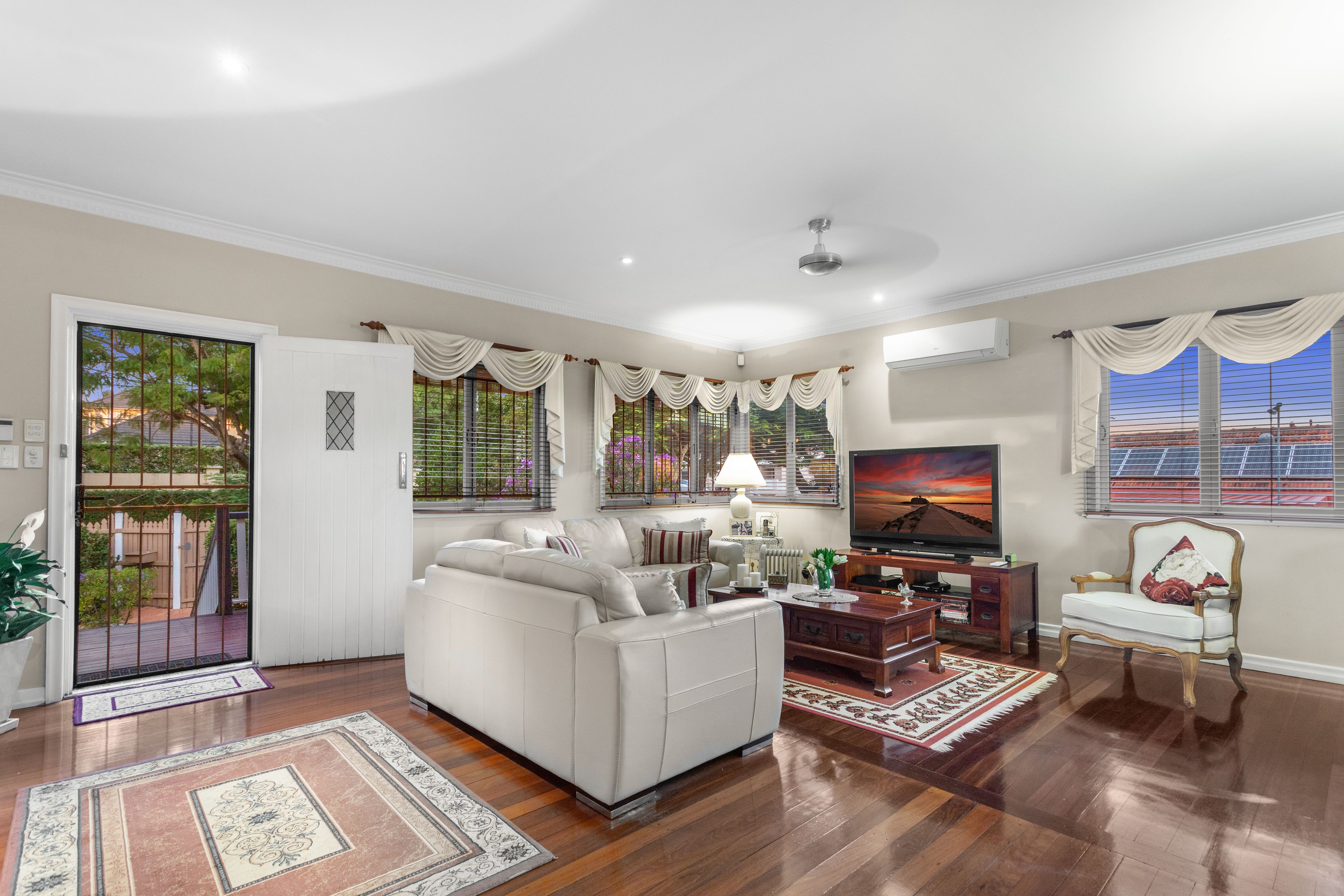 9 Berkeley Street, Holland Park, QLD 4121