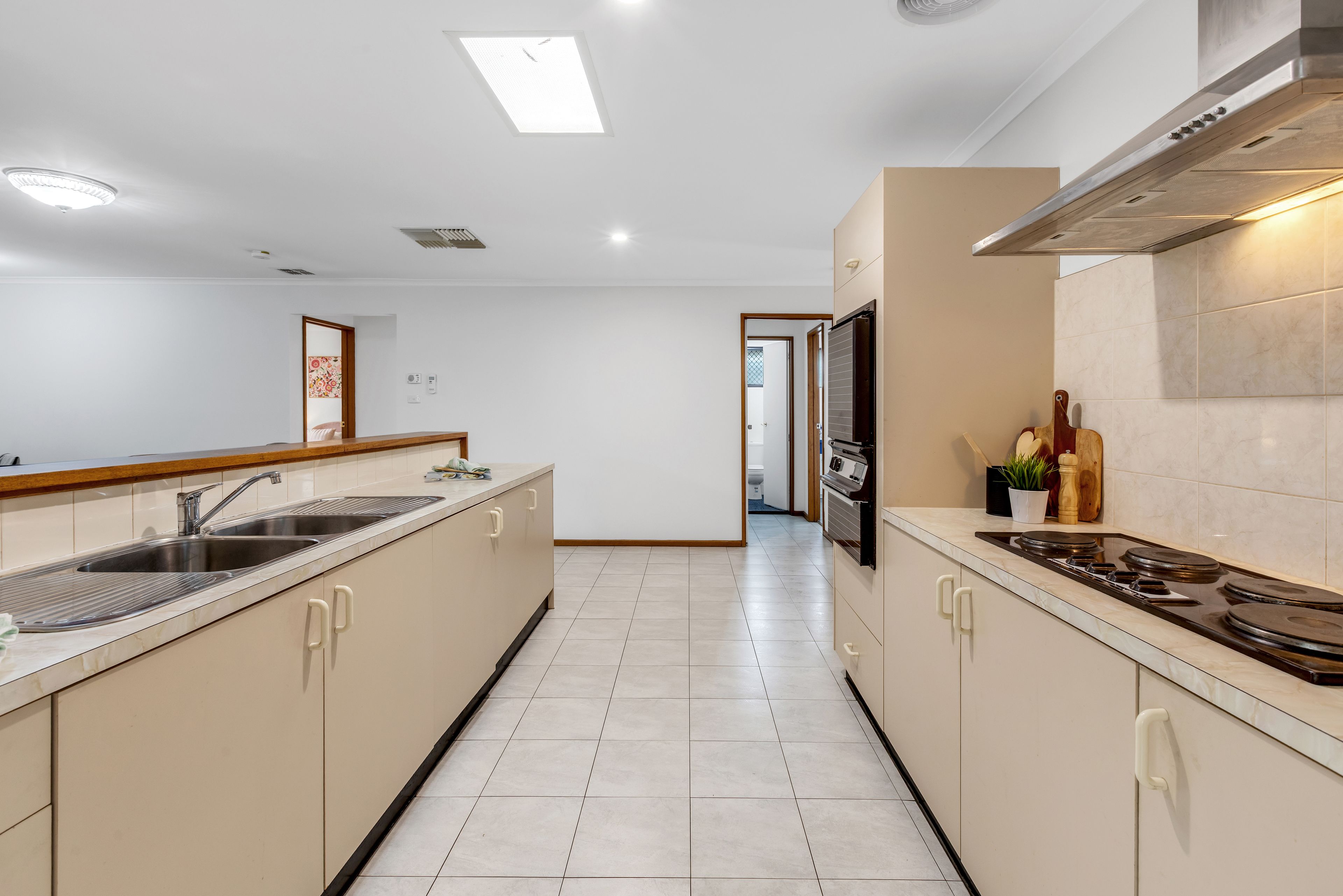 4 Christine Avenue — photo 11 of 30
