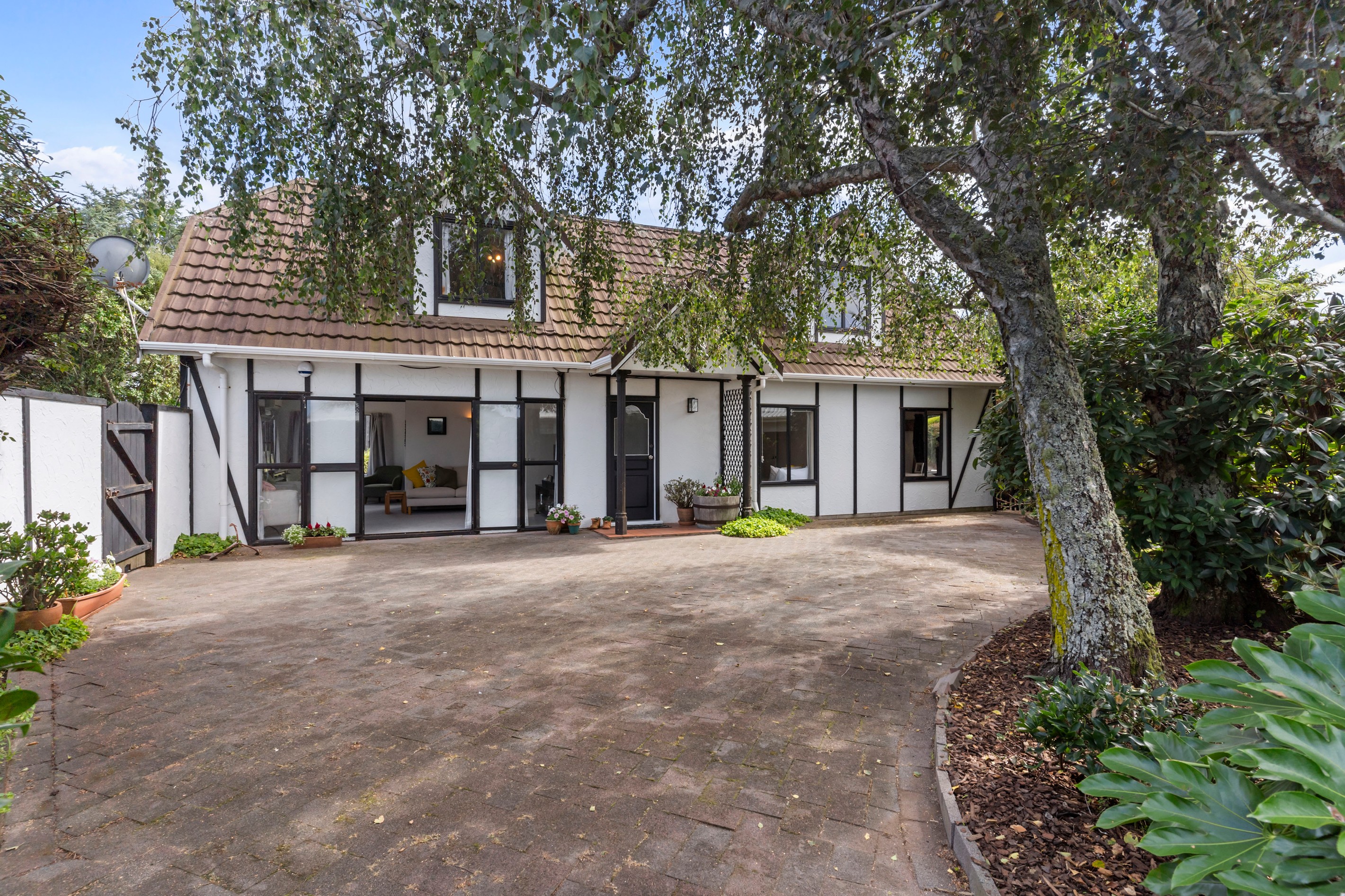 201 Carnoustie Drive, Wattle Downs, Manukau City