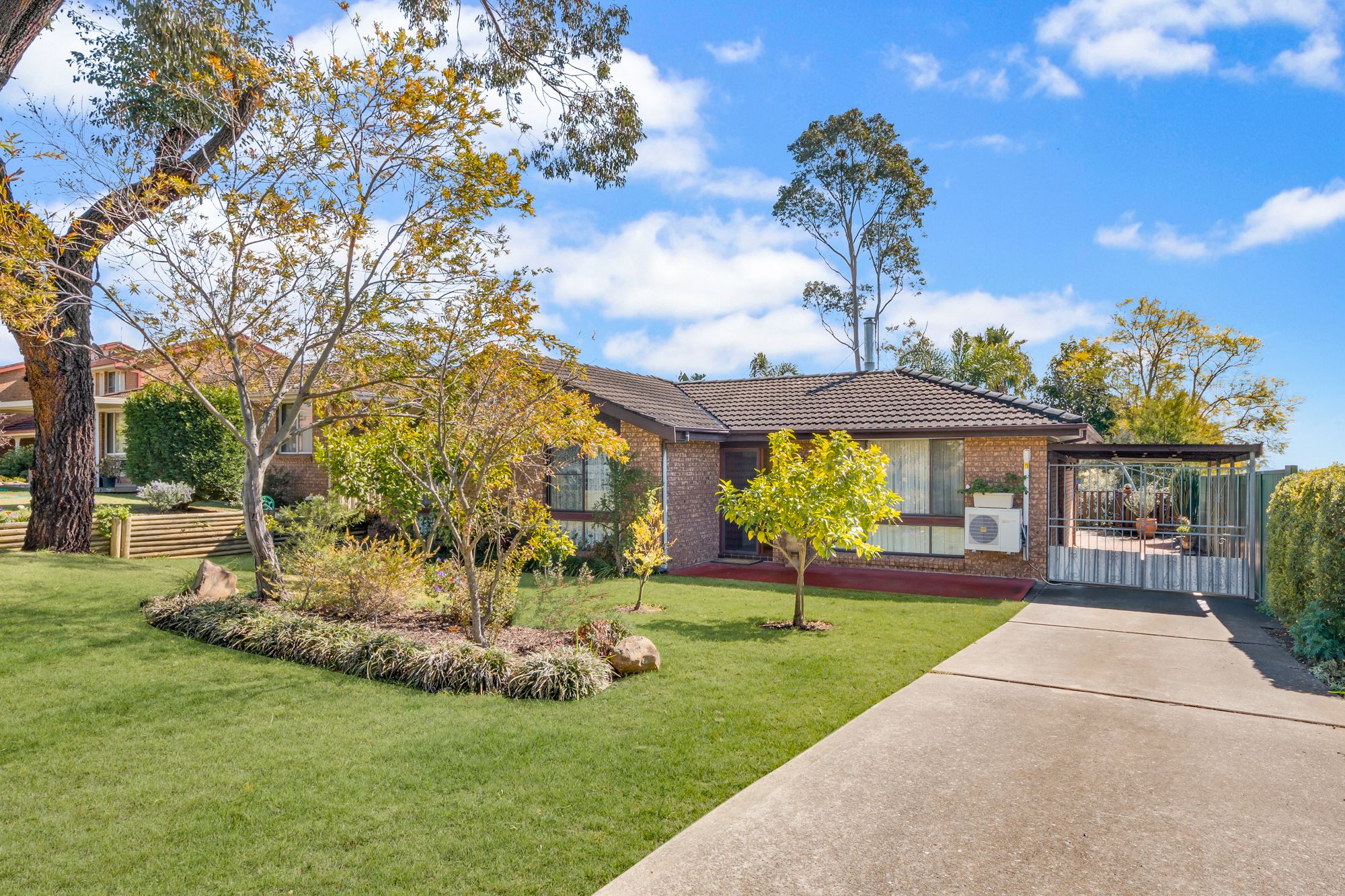 37 Twingleton Avenue