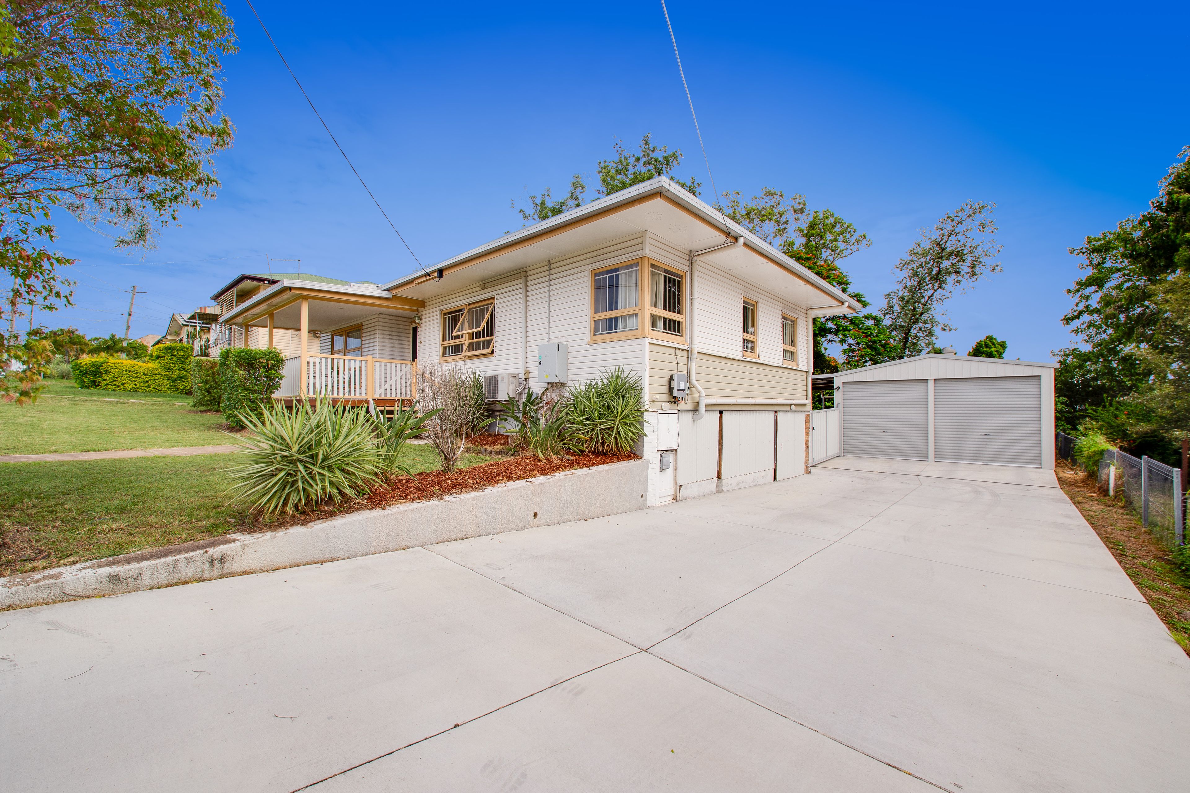 17 Gledson Street, North Booval, QLD 4304