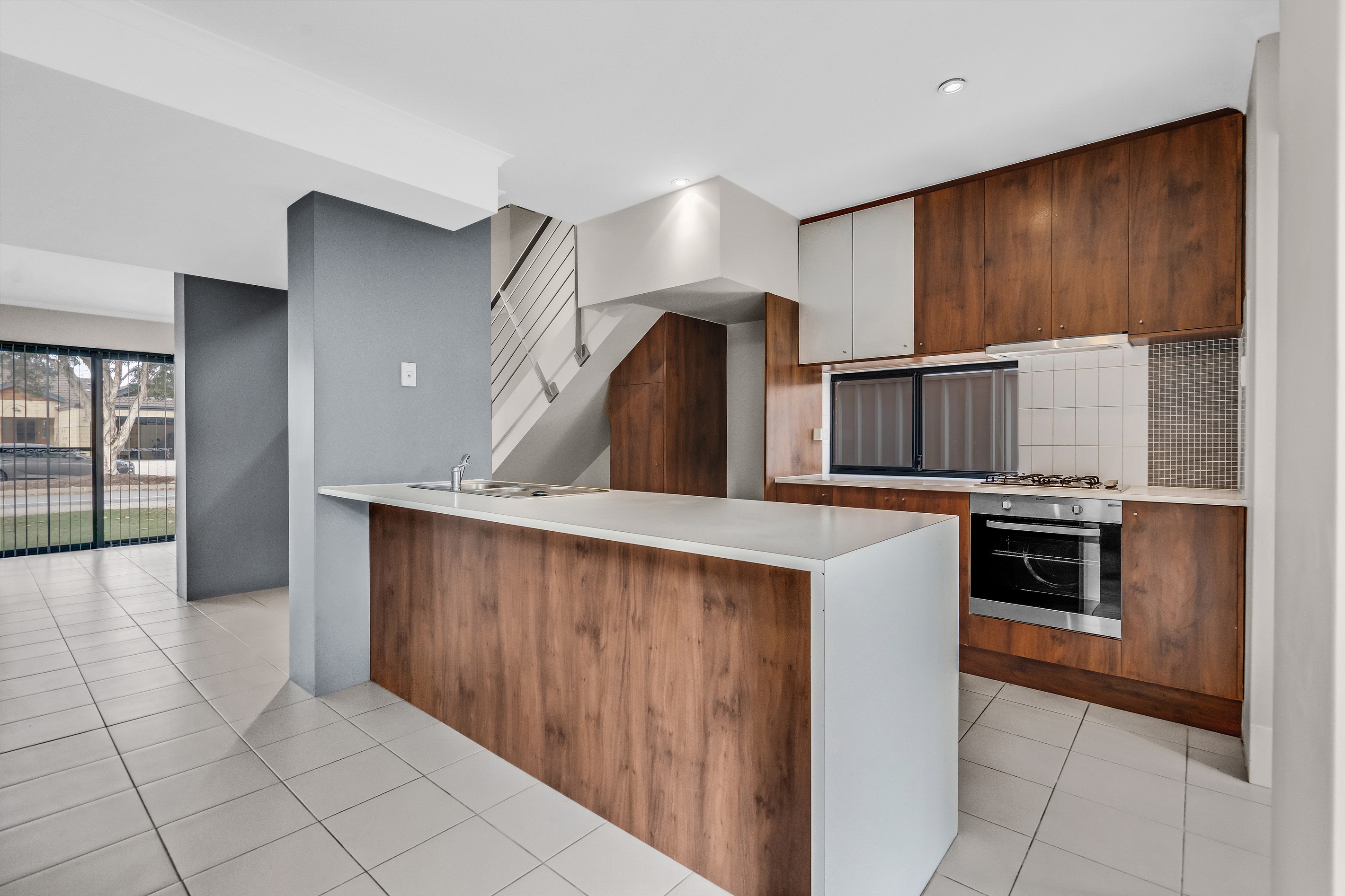 9/1 Mariners Cove Drive, Dudley Park, WA 6210