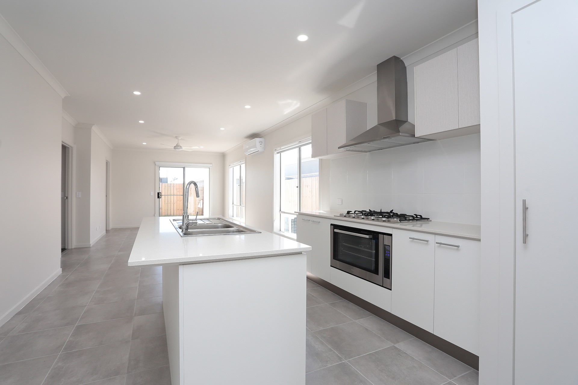 84 Charlotte Avenue, Nirimba, QLD 4551