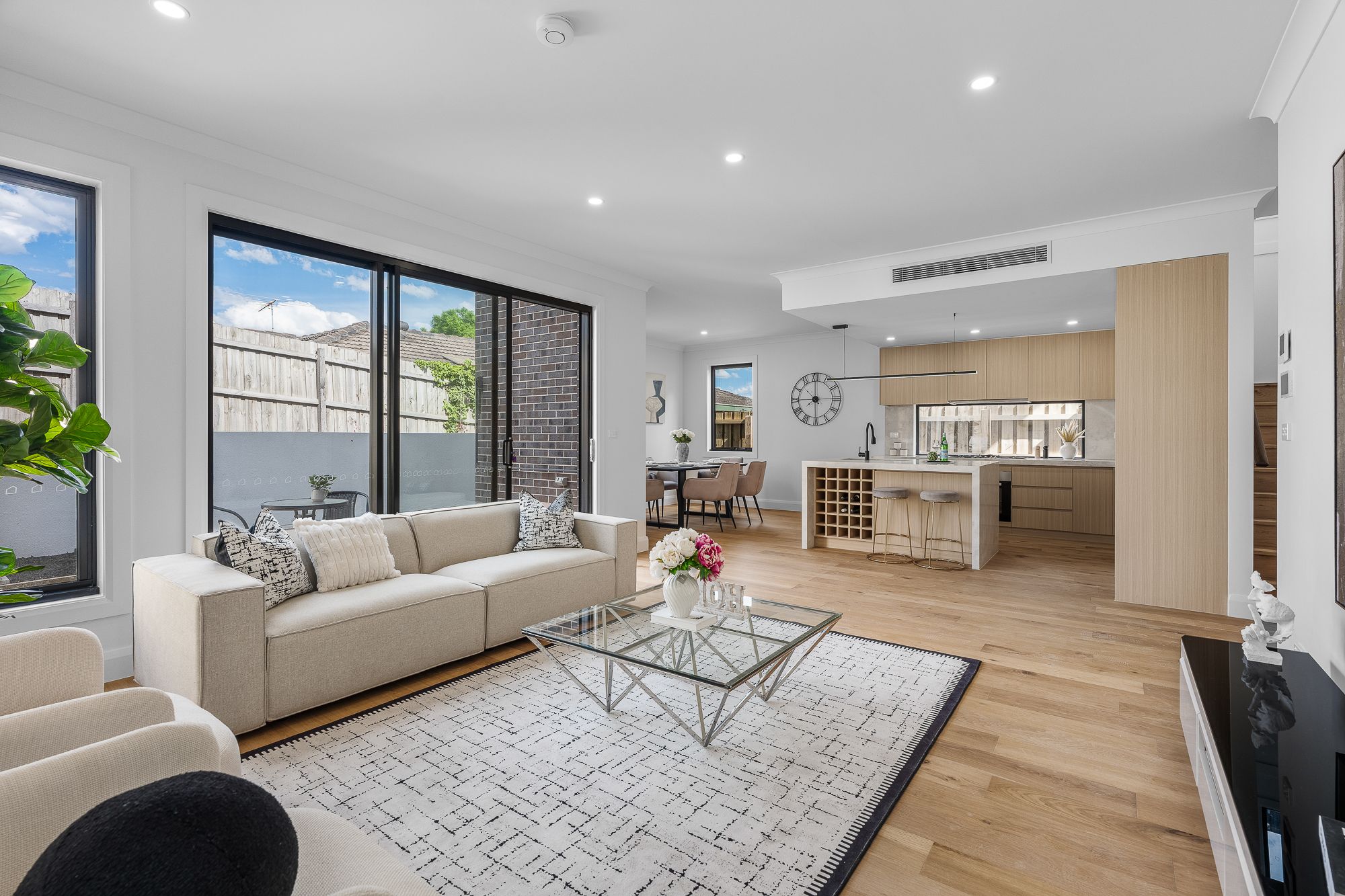 2/3 Aldinga Street, Blackburn South, VIC 3130