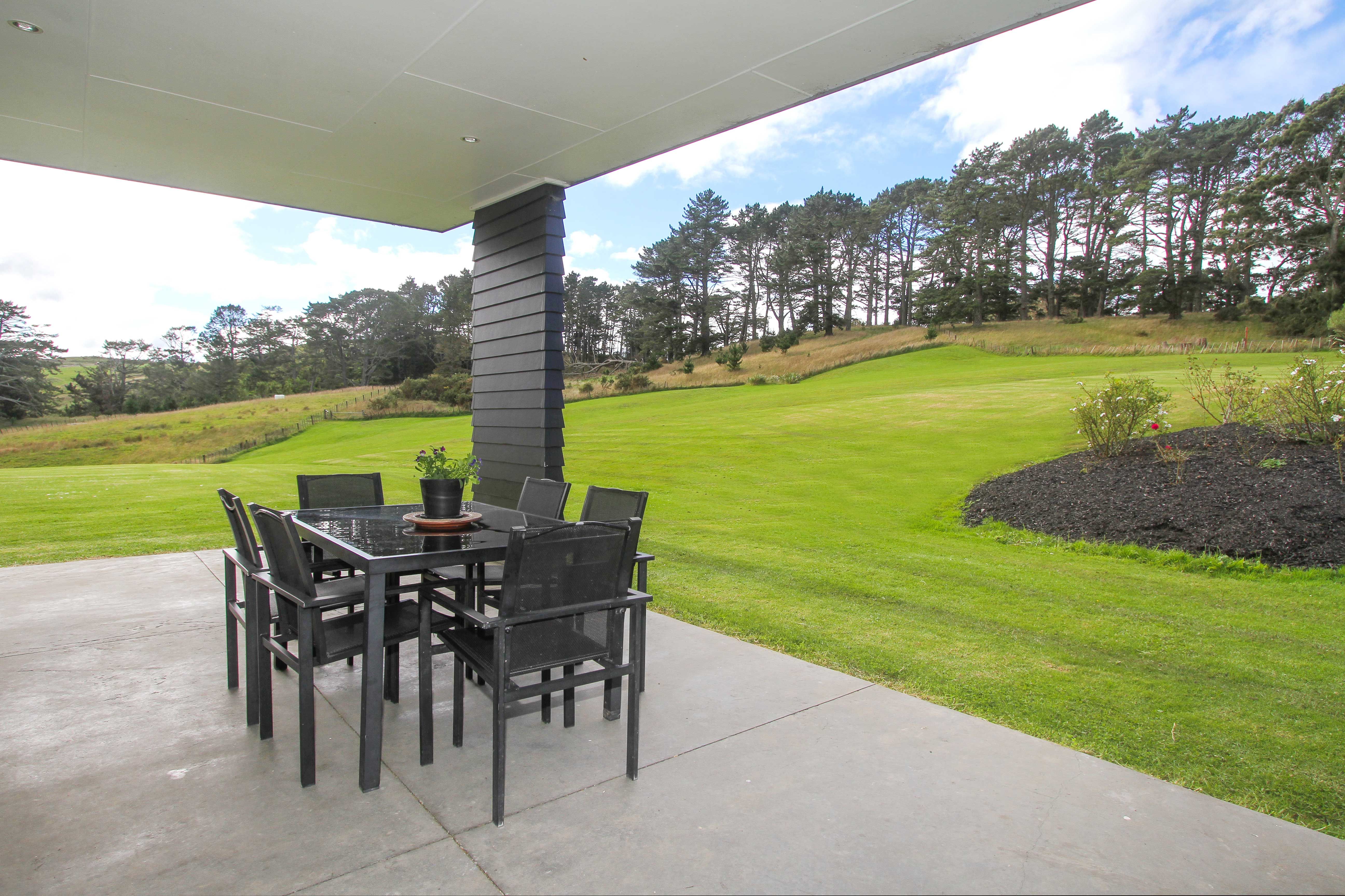 1513a East Coast Road, Redvale, Rodney