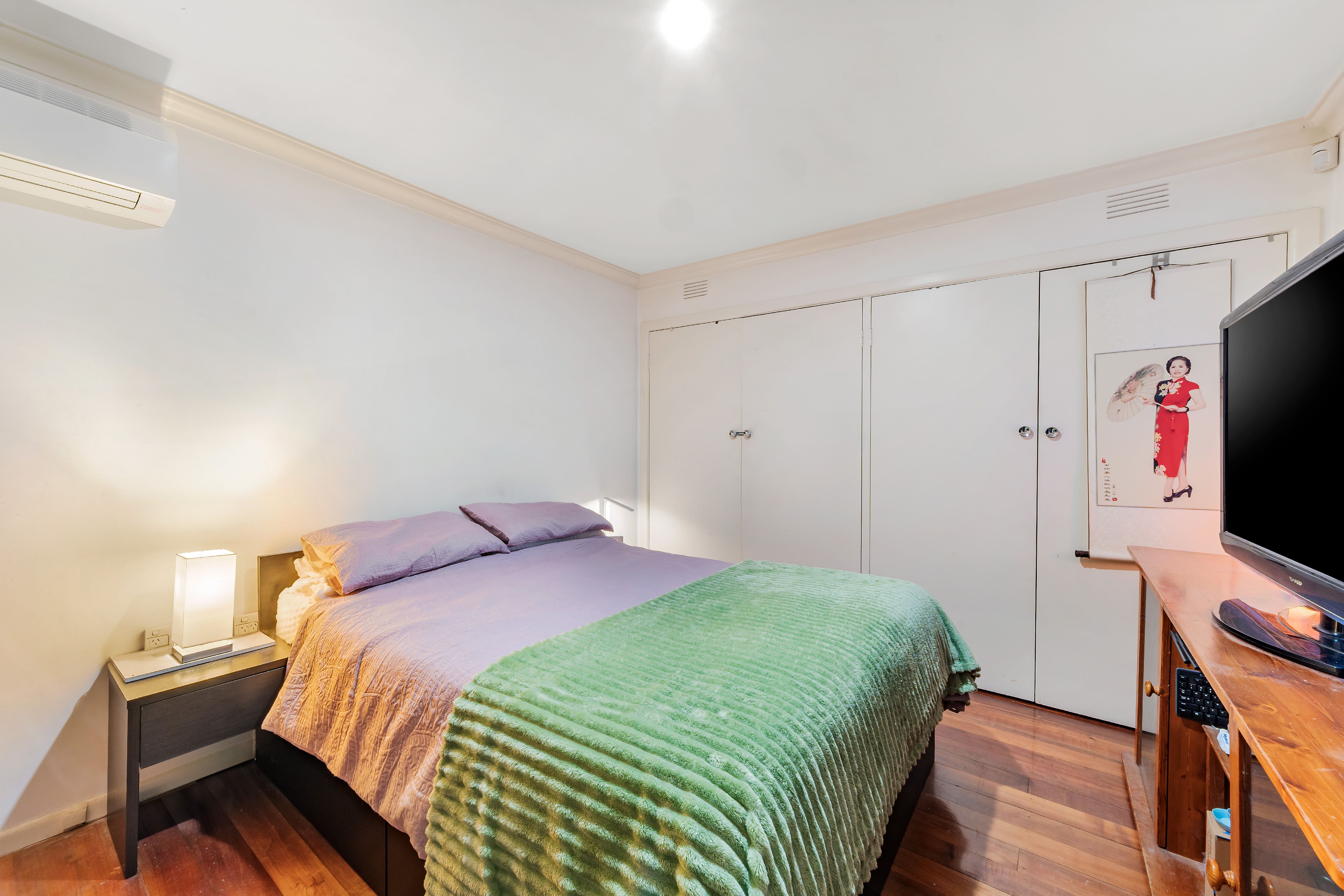 7 Allwen Court — photo 4 of 8