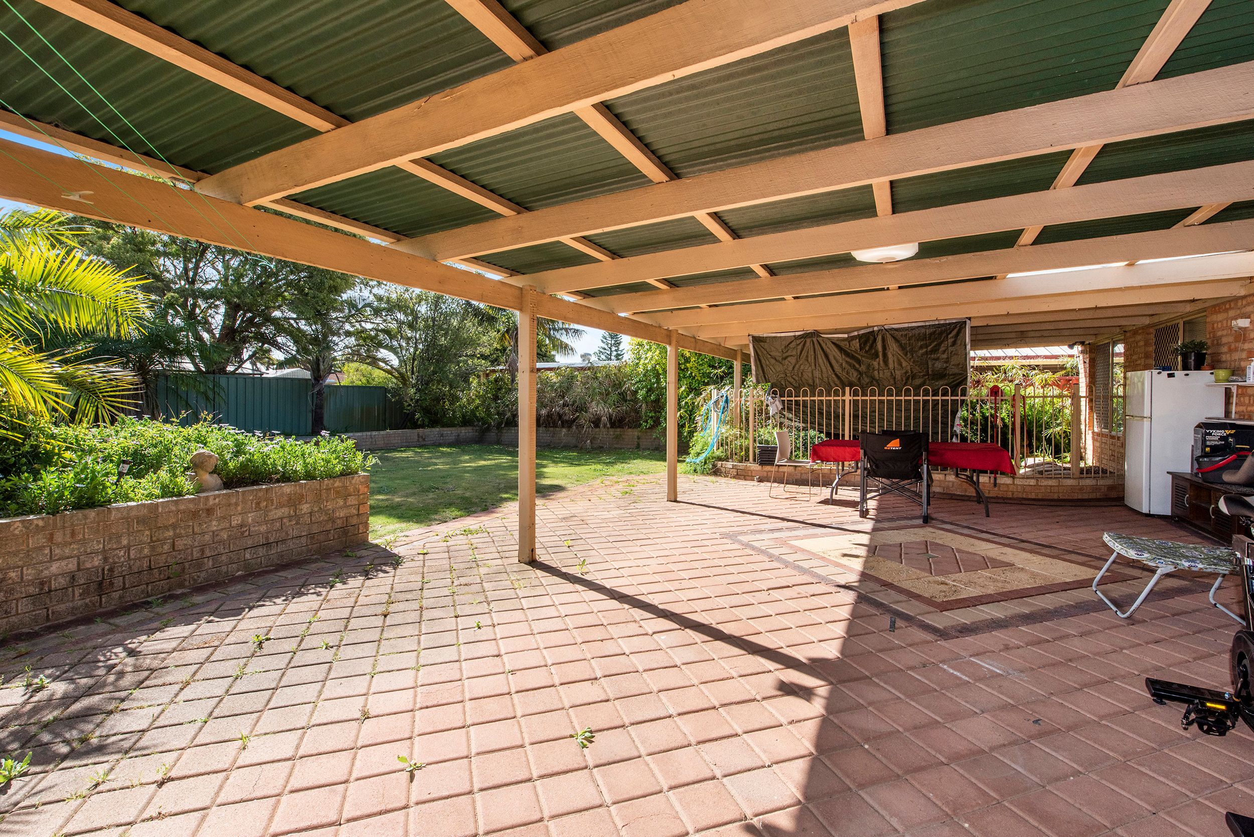 90 Woodbridge Drive, Cooloongup, WA 6168
