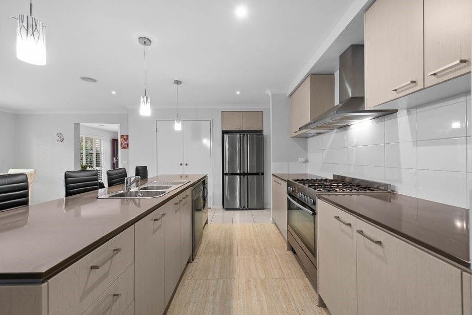 58 Prendergast Avenue, Cranbourne East, VIC 3977