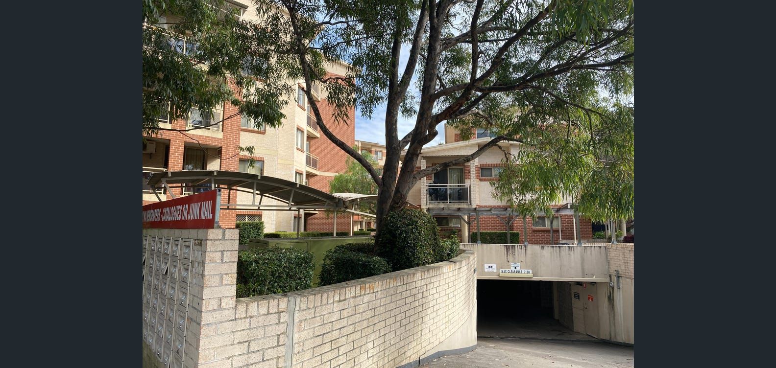 31/2 Wentworth Avenue — photo from Ray White United Group