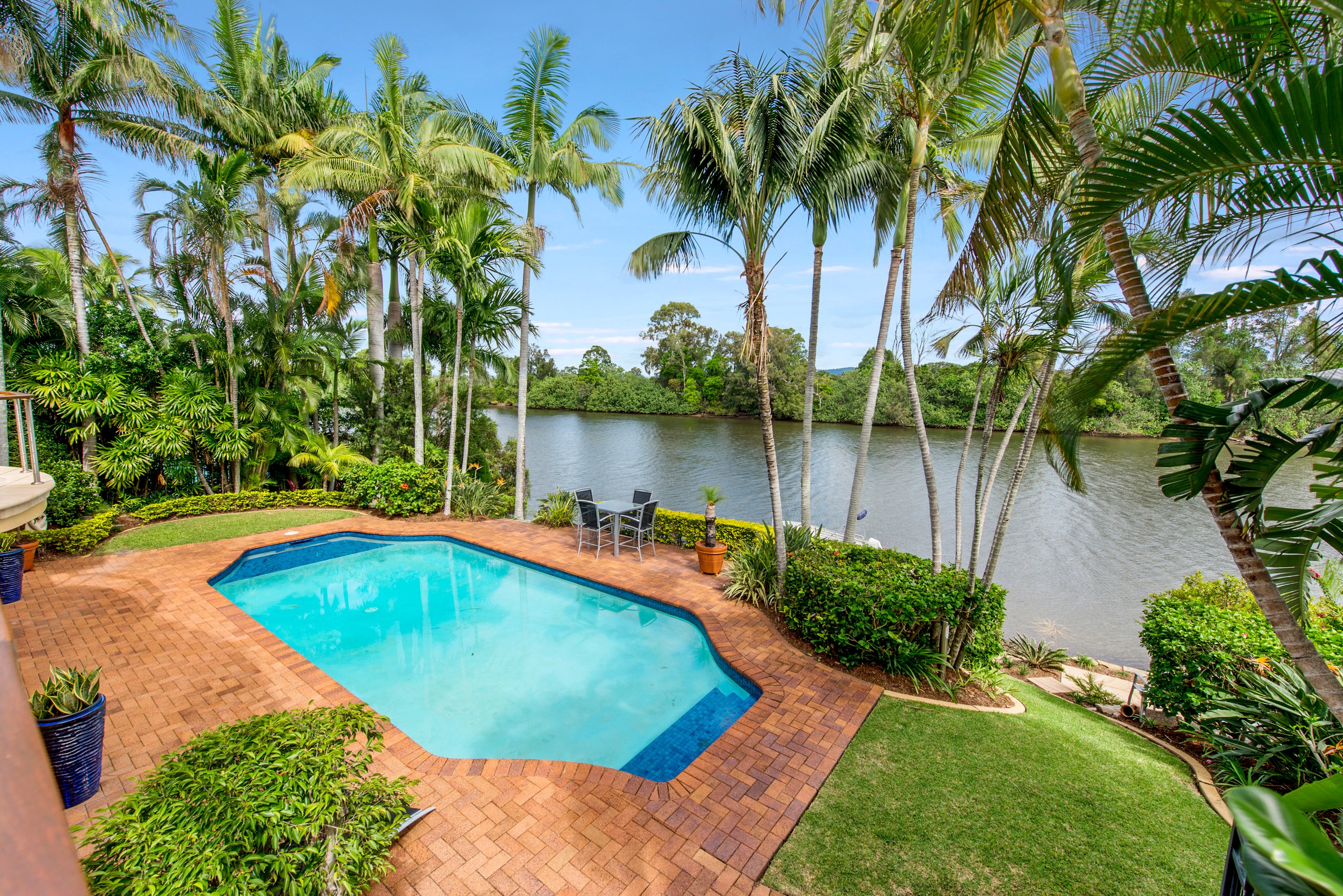 38 Kawana Crescent, Ashmore, QLD 4214