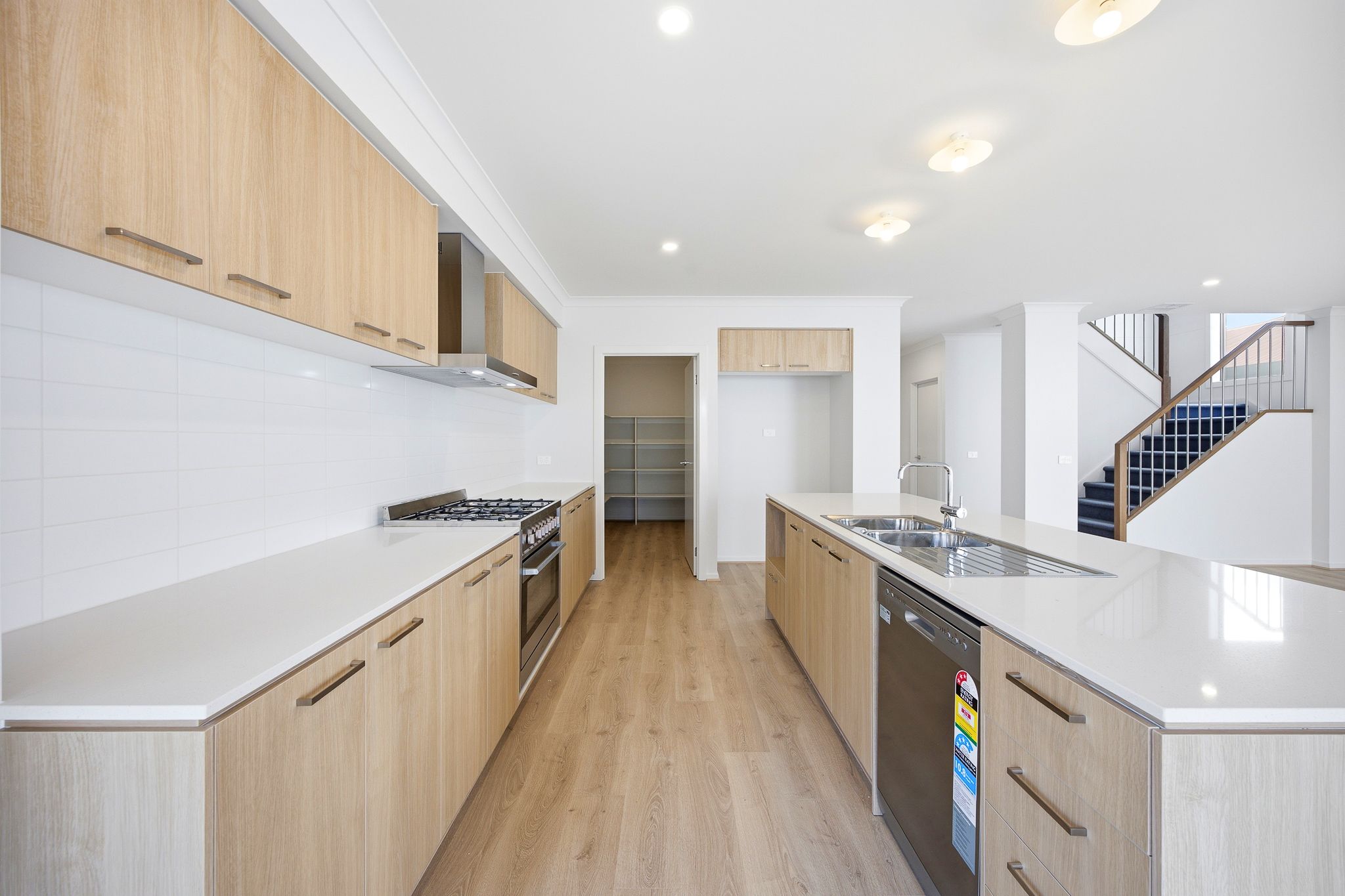 8 Castlecove Street, Clyde, VIC 3978