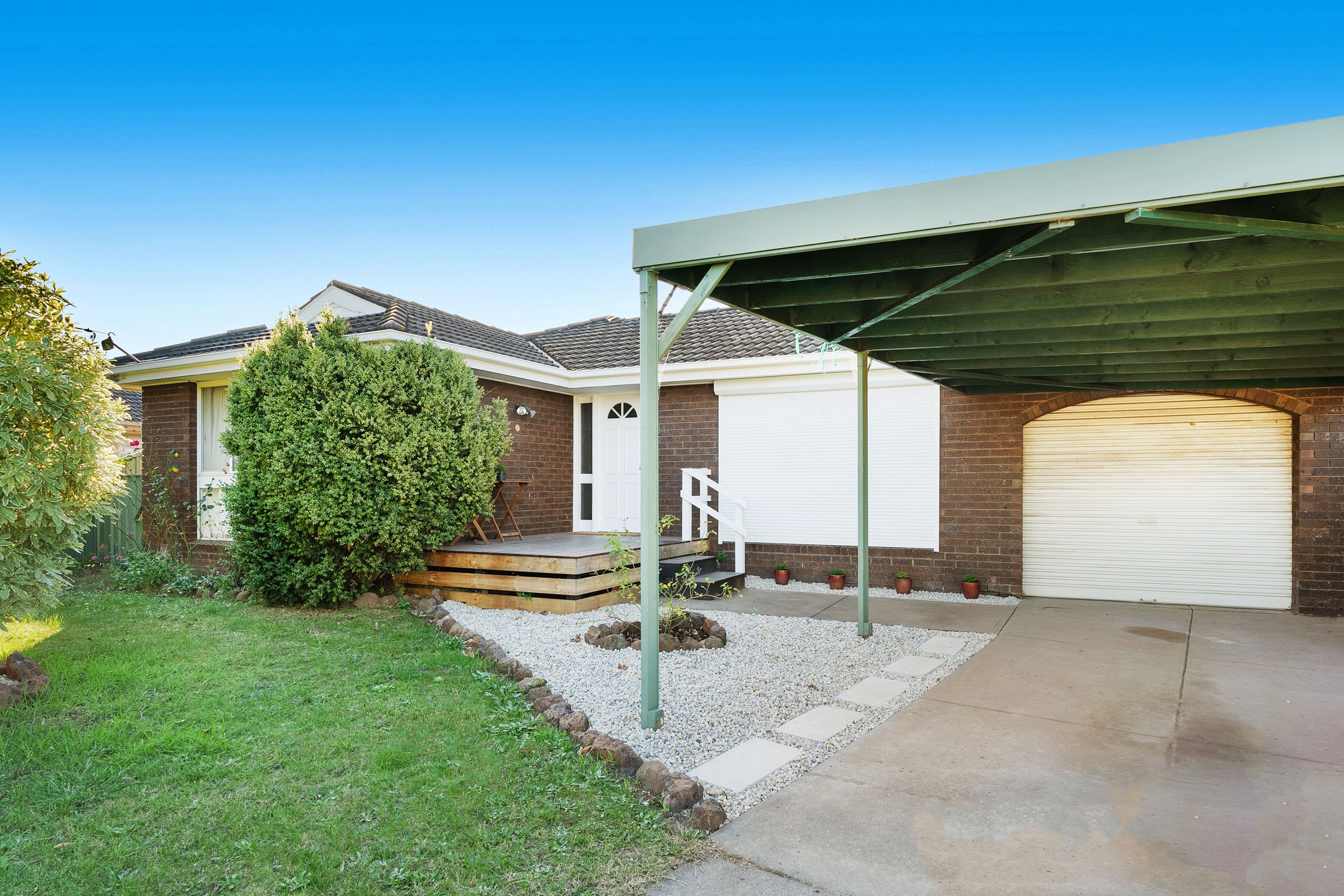 14 Witney Court, Darley VIC 3340