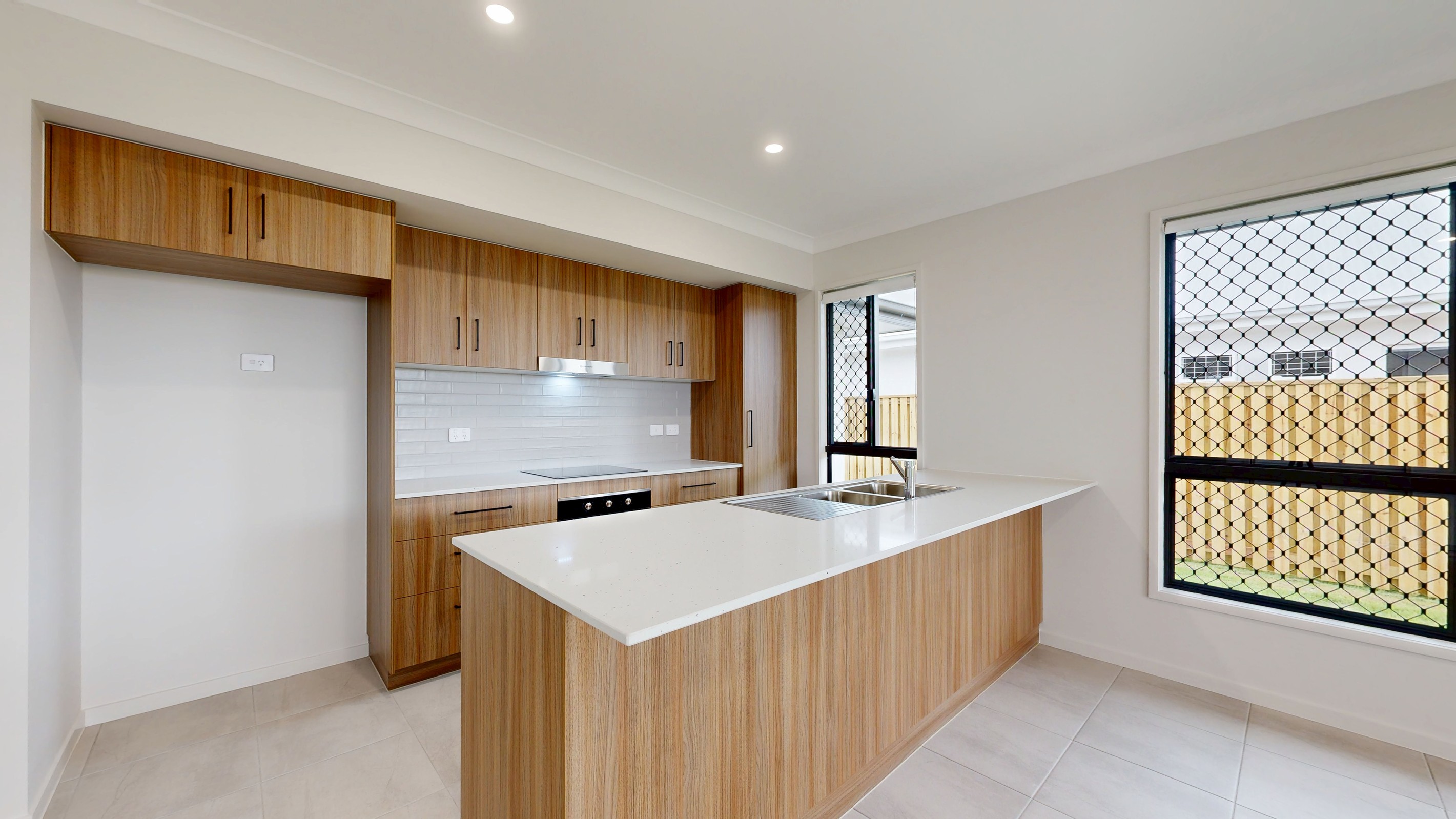 2 Arkhurst Street, Bushland Beach, QLD 4818