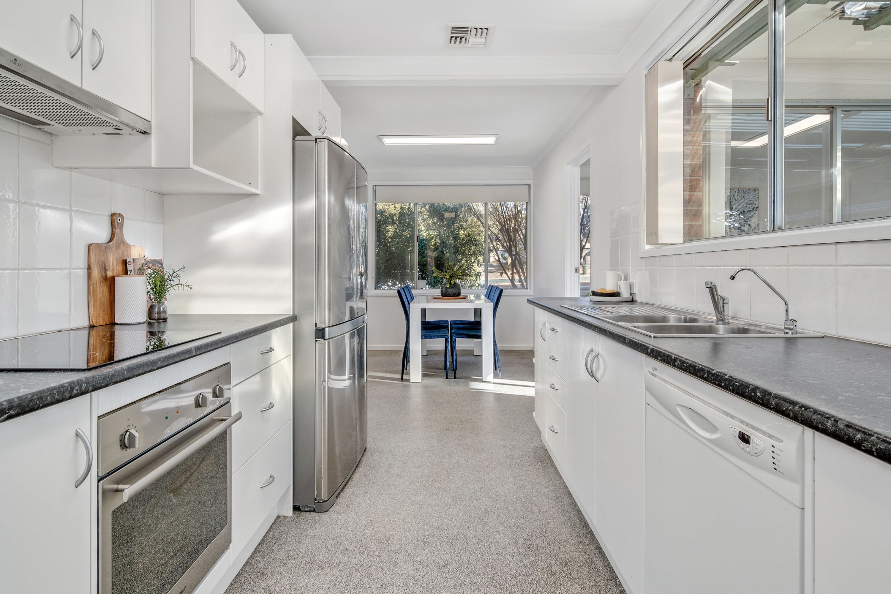 68 Belconnen Way — photo 7 of 19