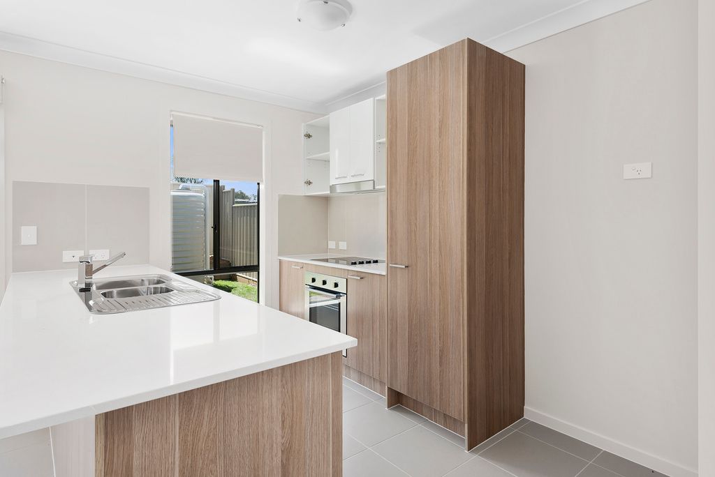 17 Minnett Street, GLENVALE, QLD 4350