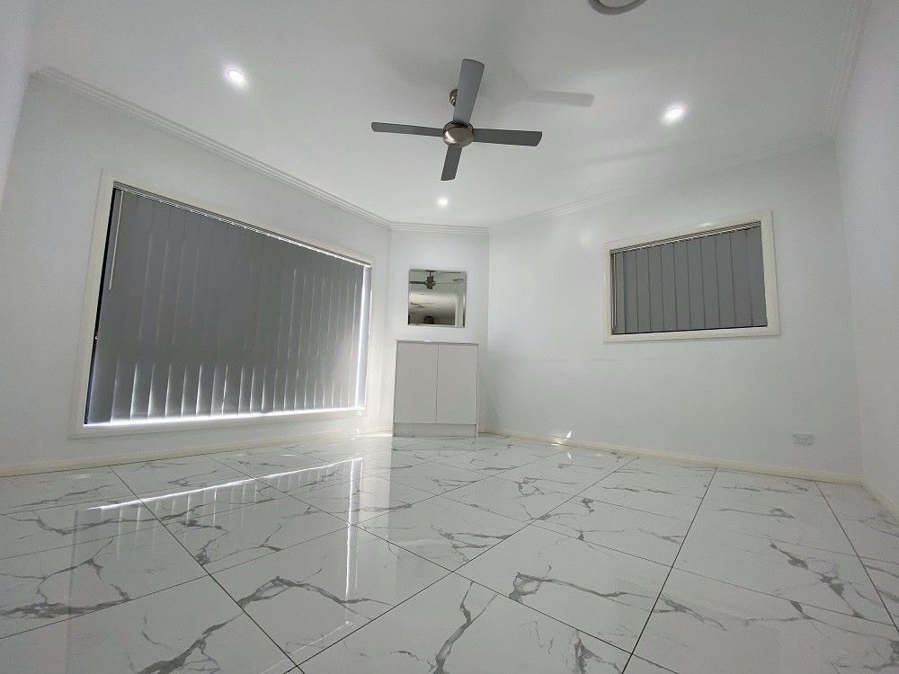 20 Dowie Drive, Claymore, NSW 2559