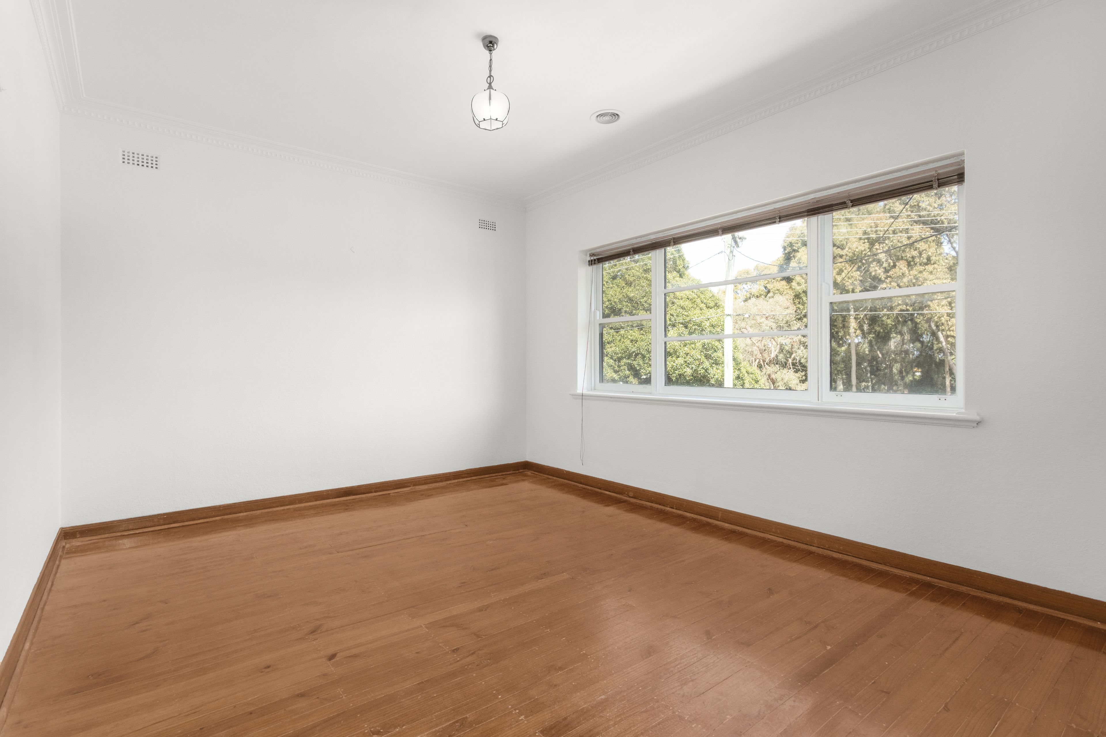 24B Crosbie Road — photo 3 of 6
