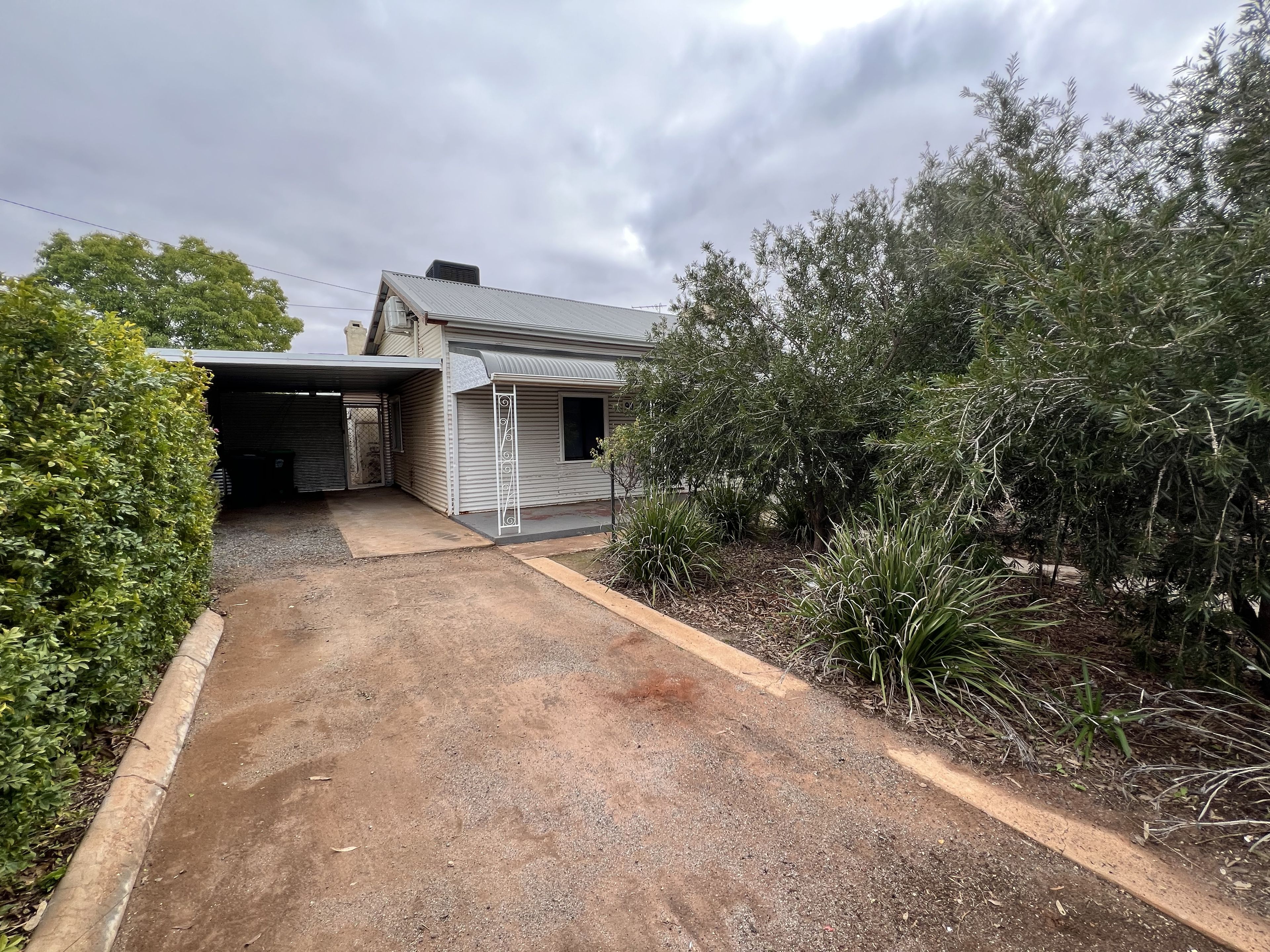 90 Morgan Street — photo from Ray White Rural Broken Hill