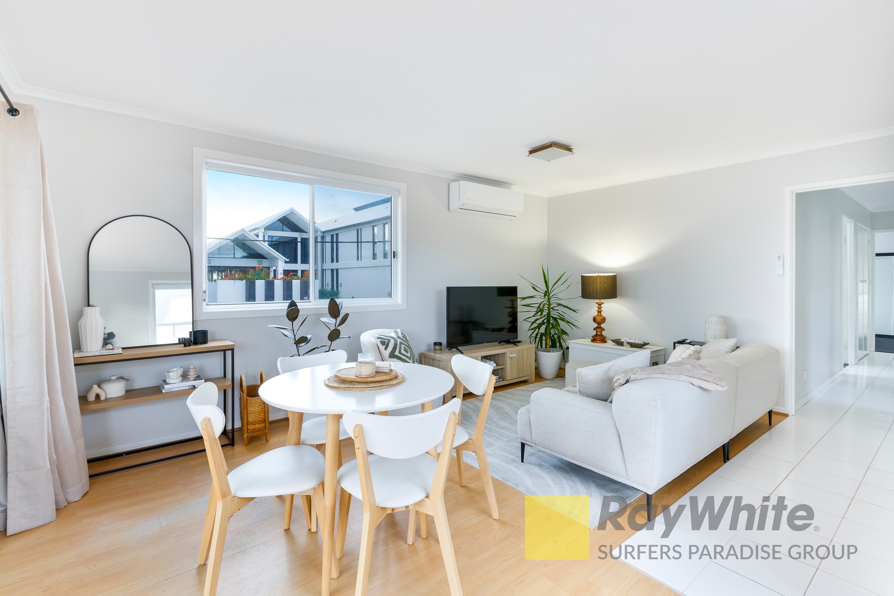 2/4 Sunbrite Avenue, Mermaid Beach, QLD 4218