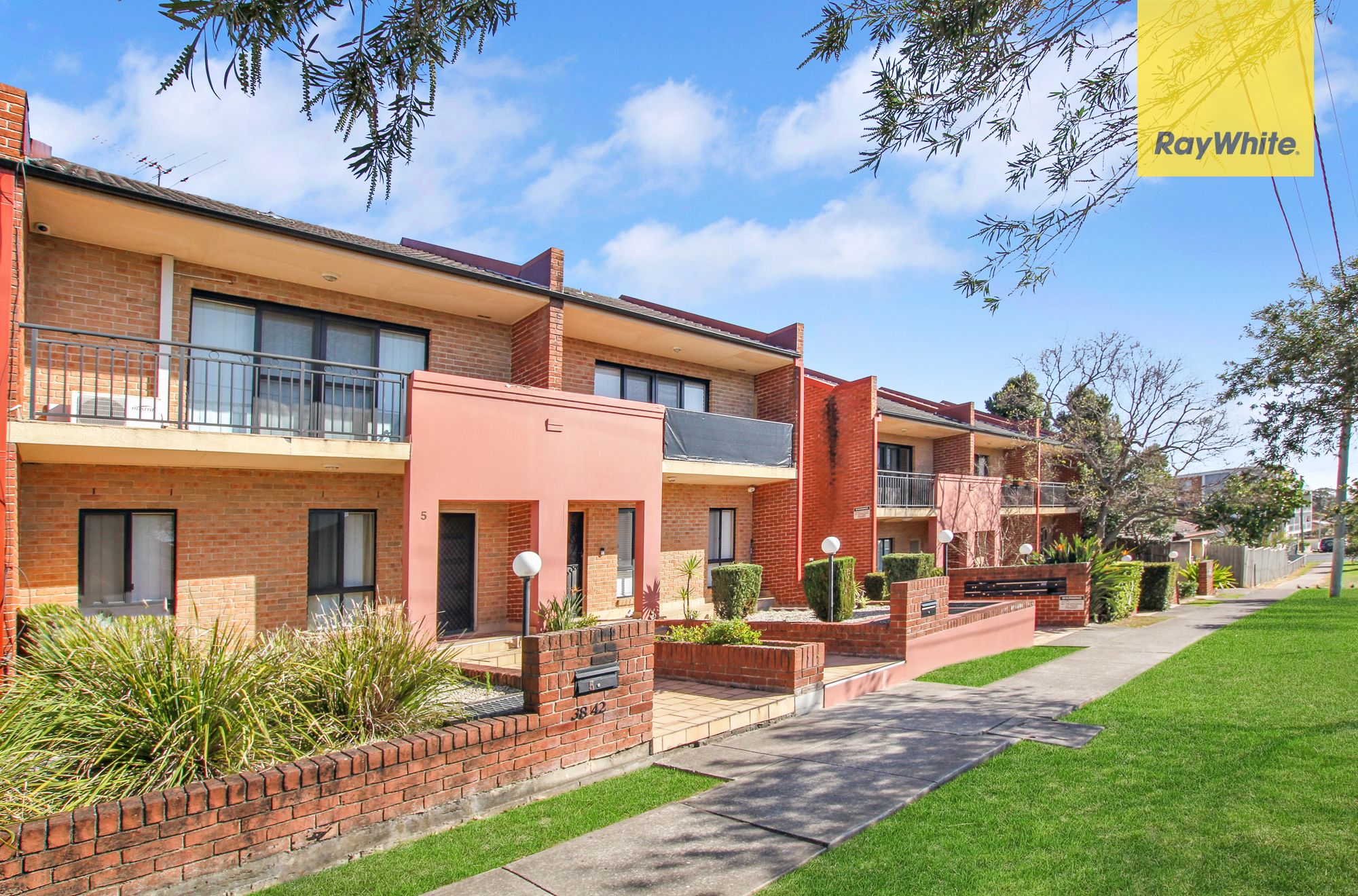 38-42 Wynyard Street, Guildford NSW 2161