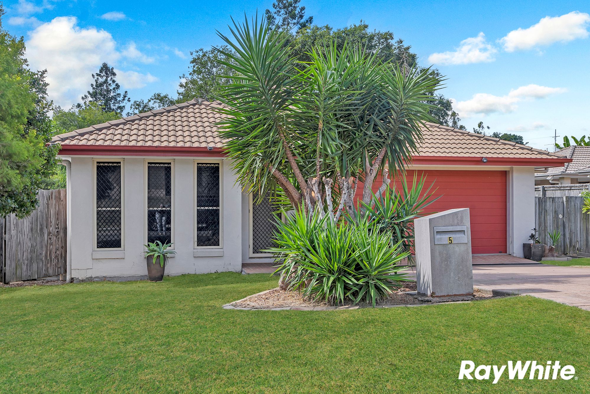 5 Peggy Crescent, Redbank Plains, QLD 4301