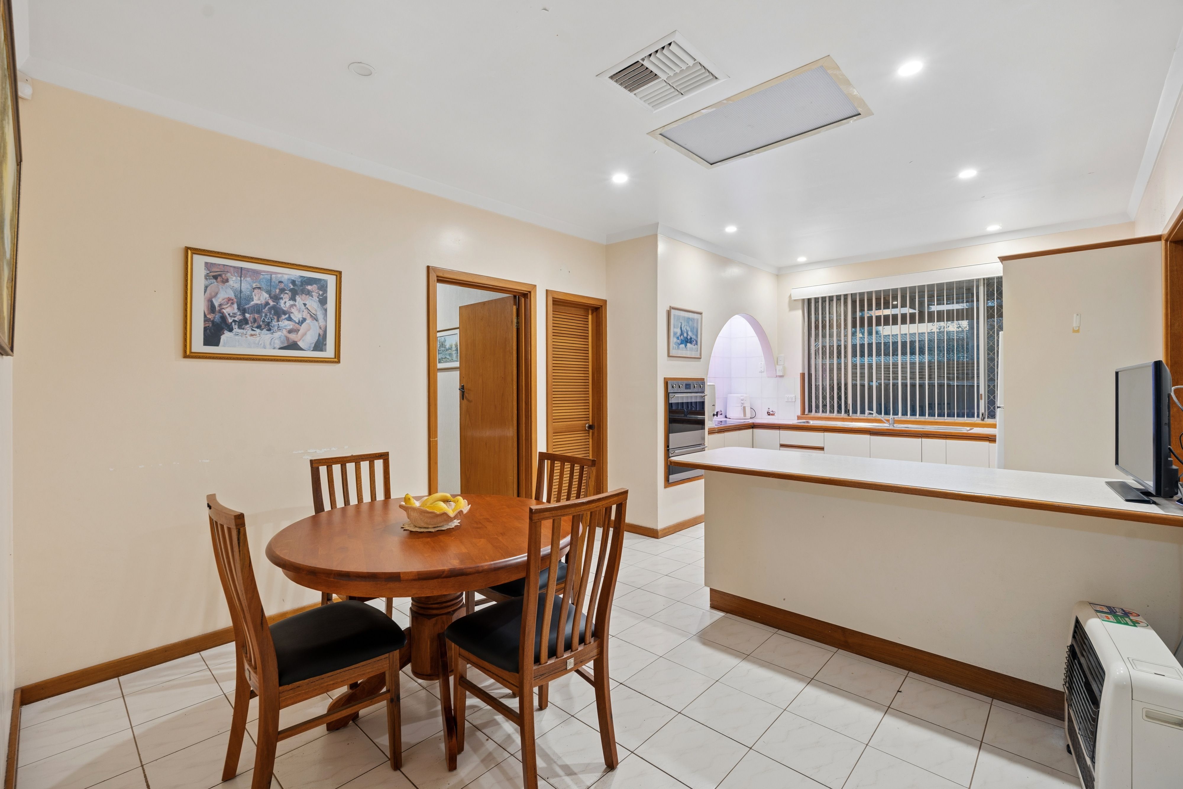 10 Crowea Street — photo 11 of 28