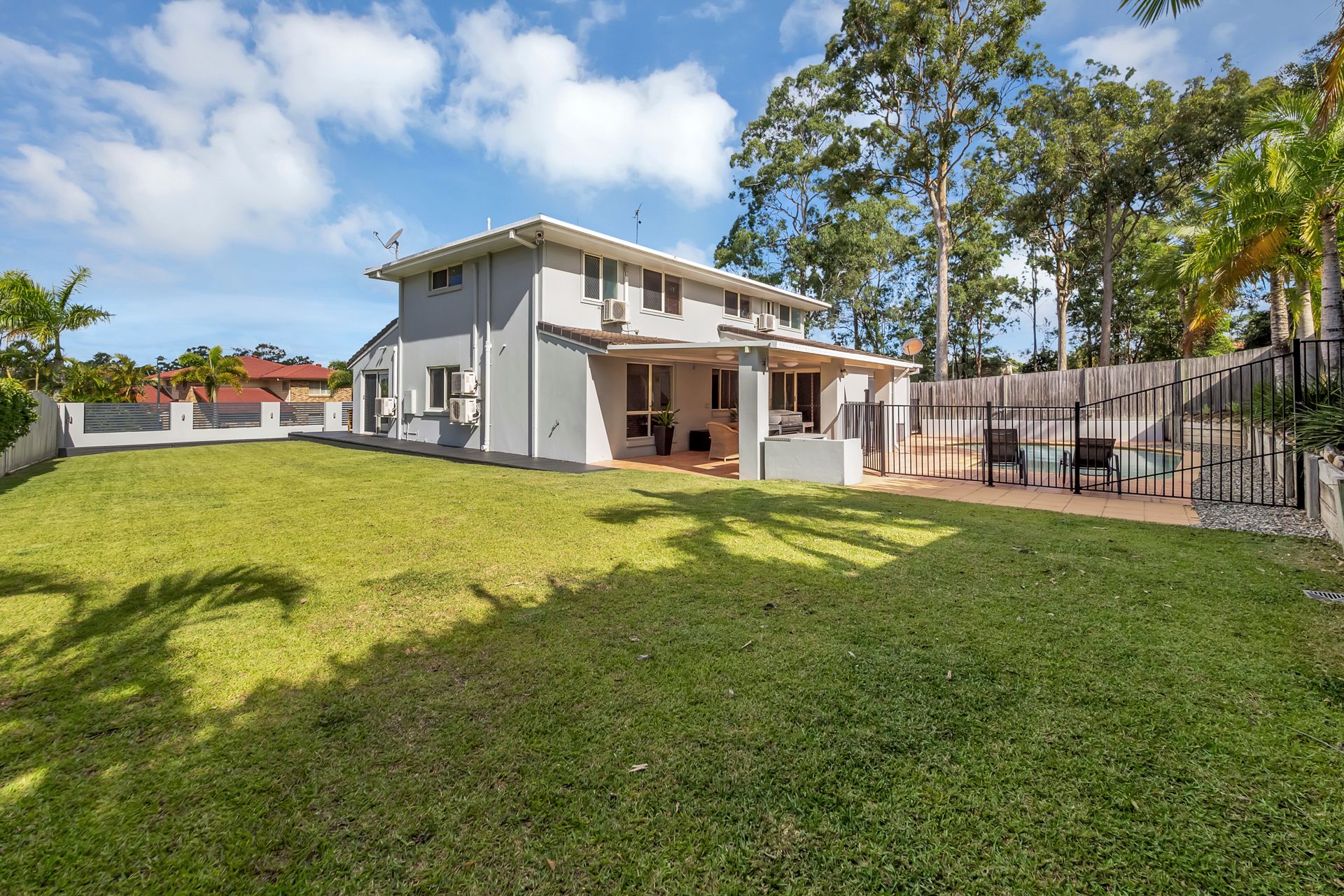 25 Hummingbird Crescent, Wishart, QLD 4122