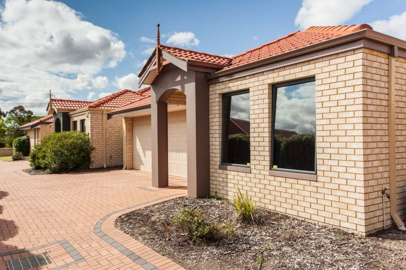 3/13 Civic Gardens, Cannington, WA 6107