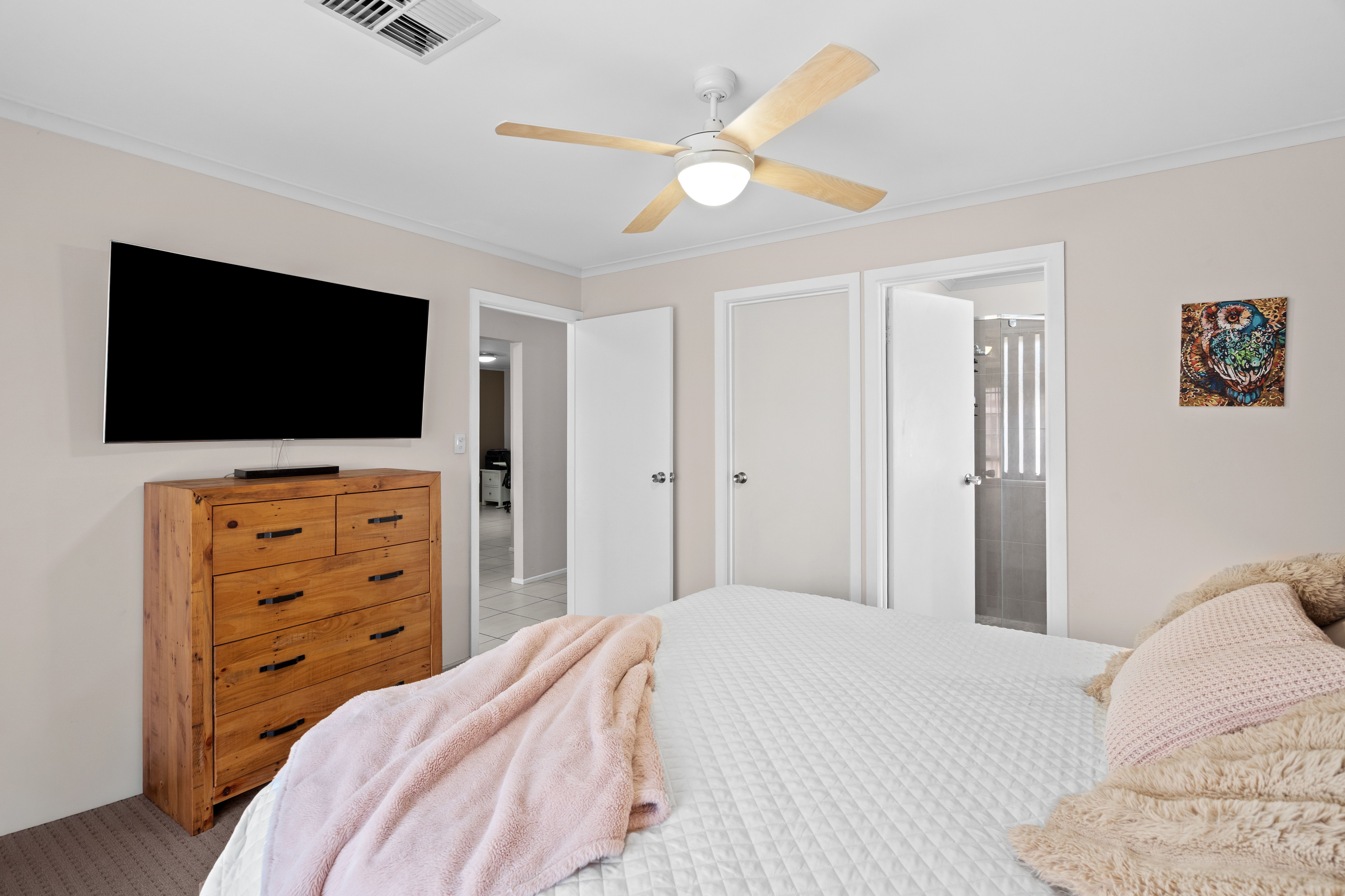11 Minorca Court — photo 6 of 24